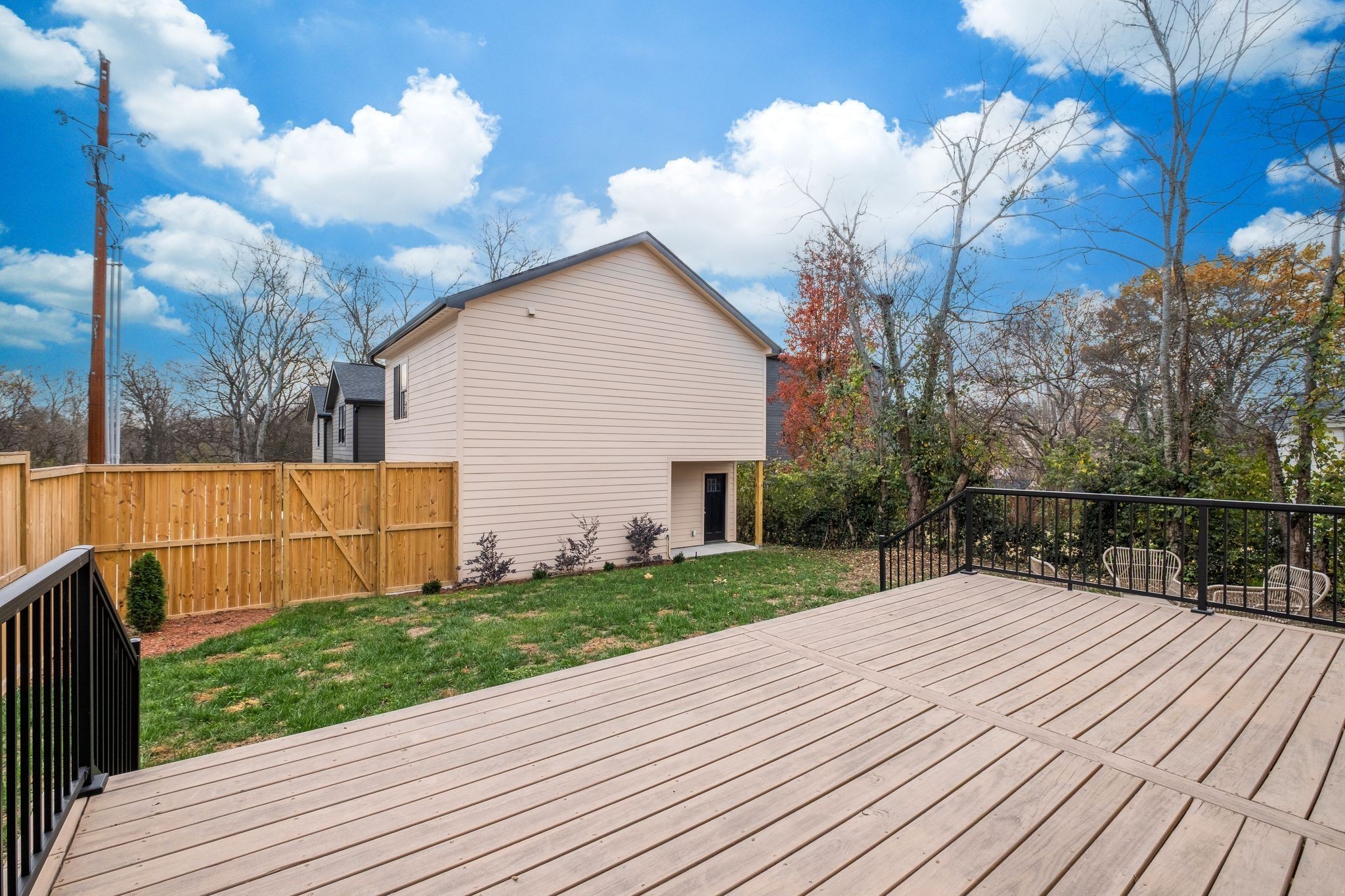 736 Douglas Avenue