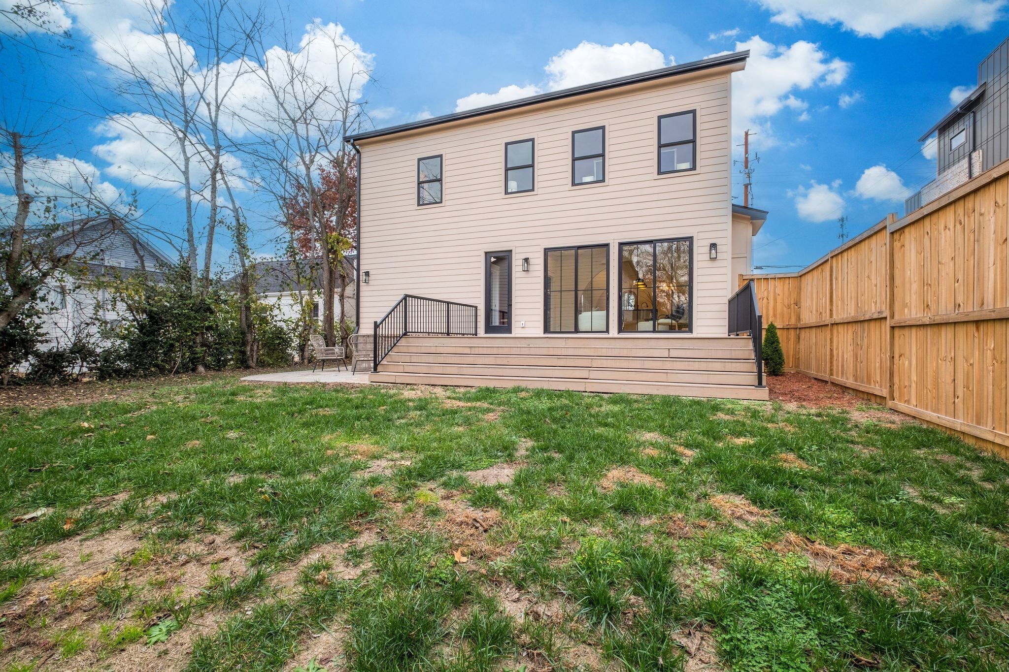 736 Douglas Avenue