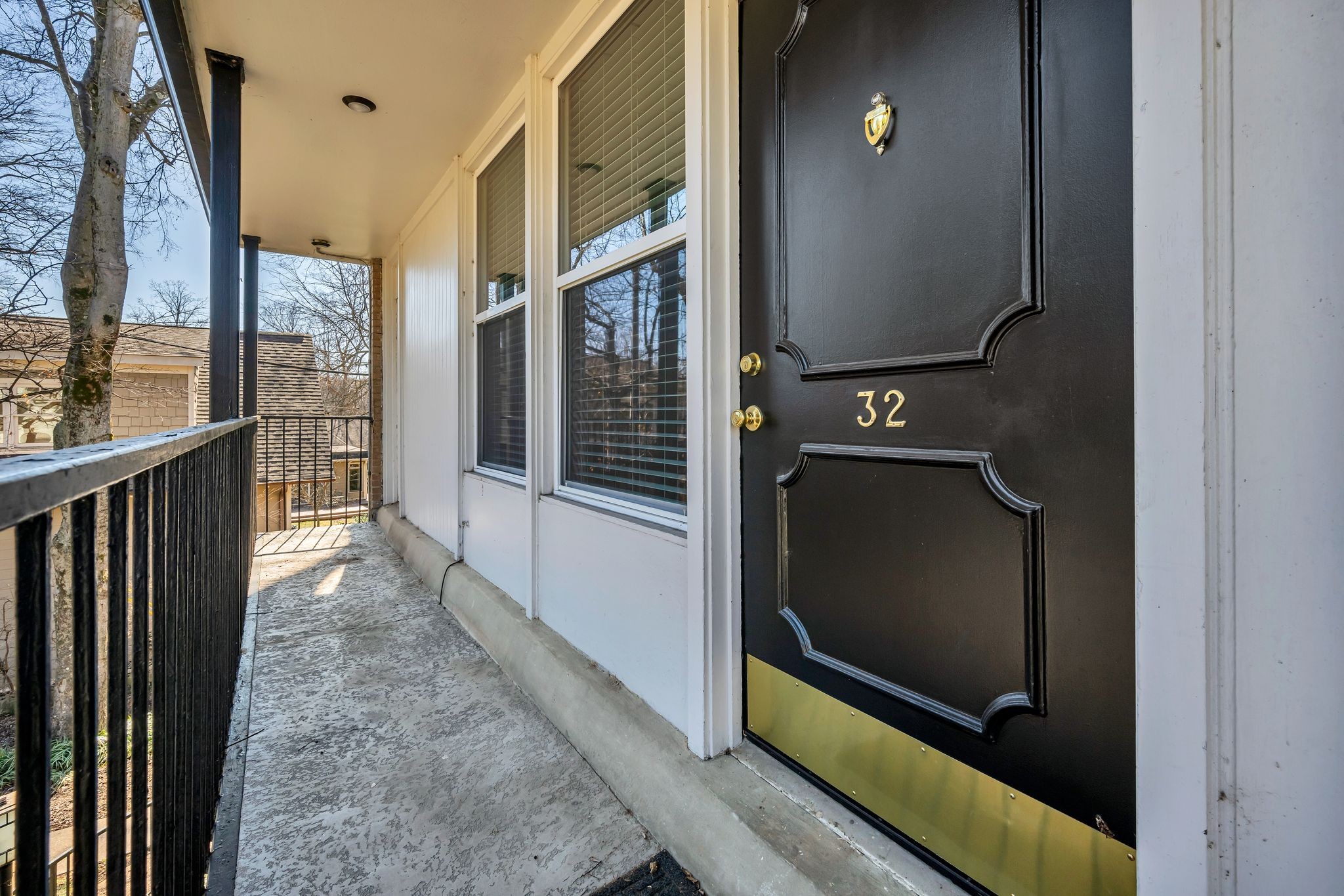 3831 West End Ave Unit: 32