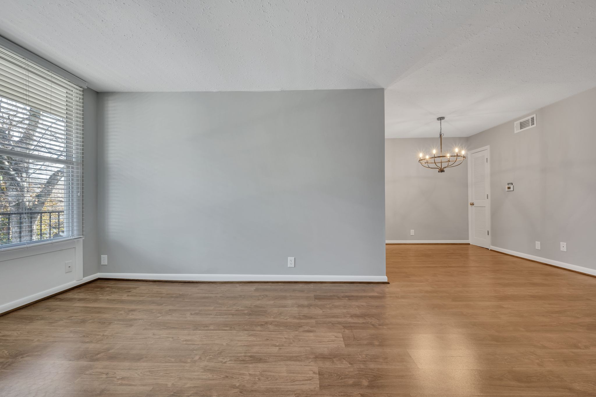 3831 West End Ave Unit: 32