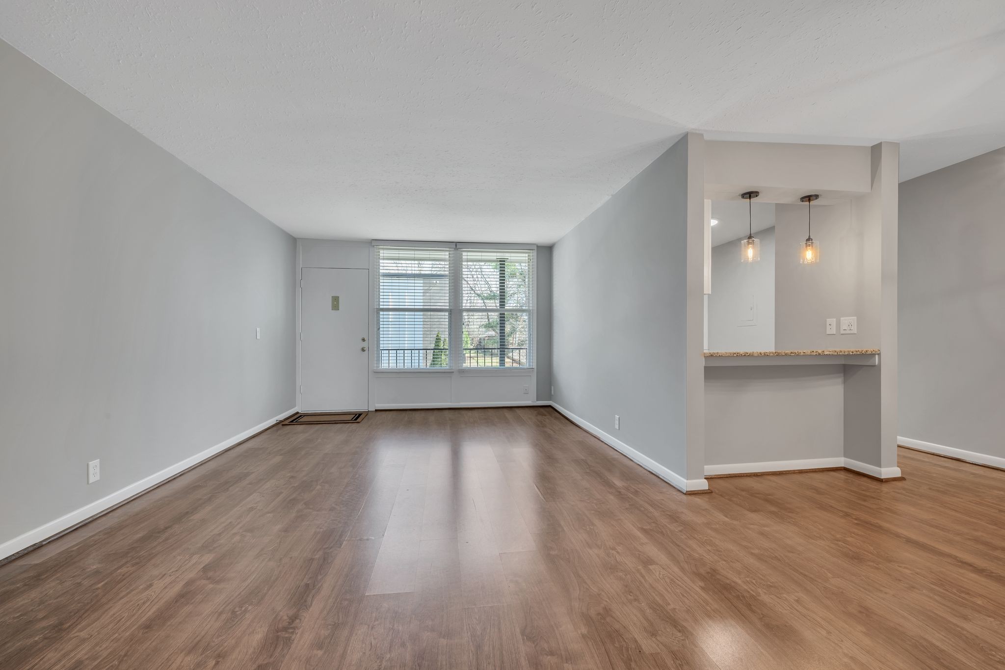 3831 West End Ave Unit: 32