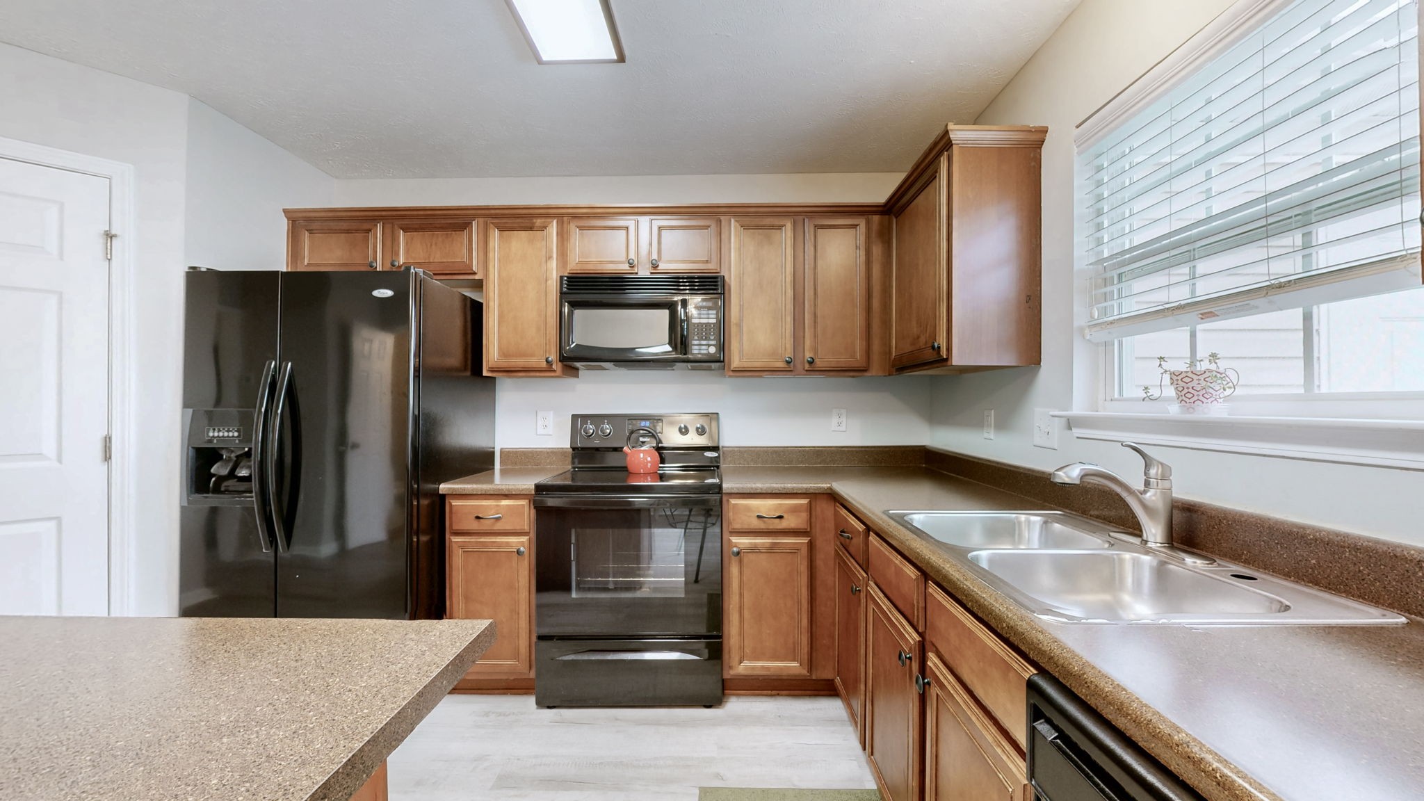 1859 Shaylin Loop