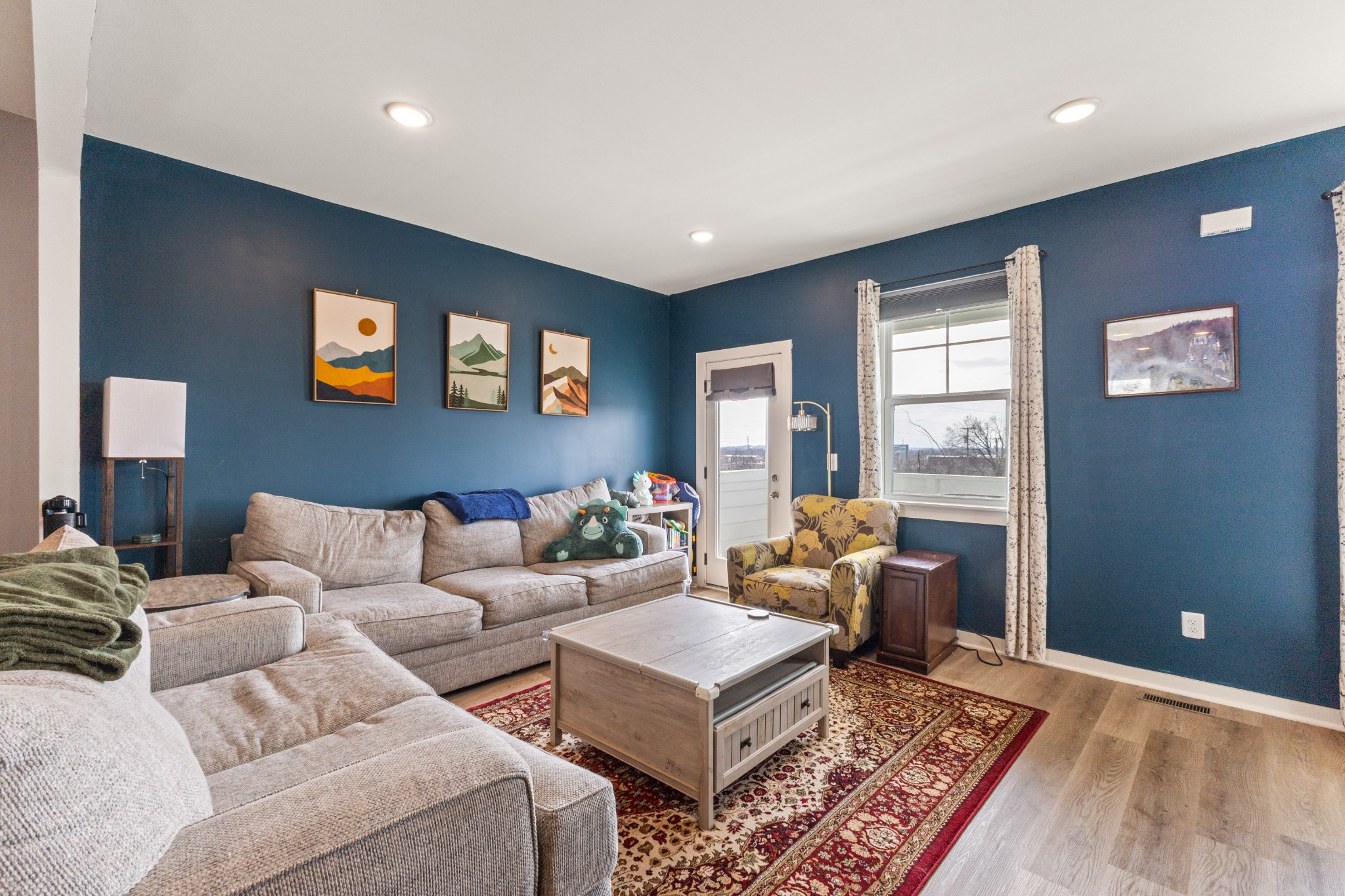 302 Williams Ave Unit: 102