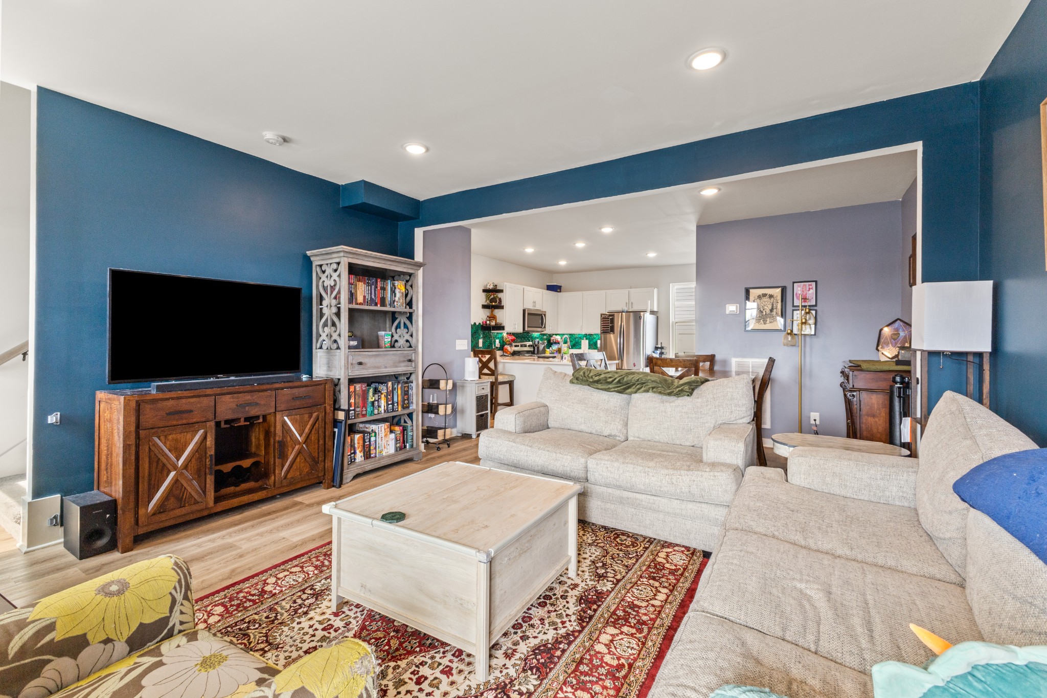 302 Williams Ave Unit: 102