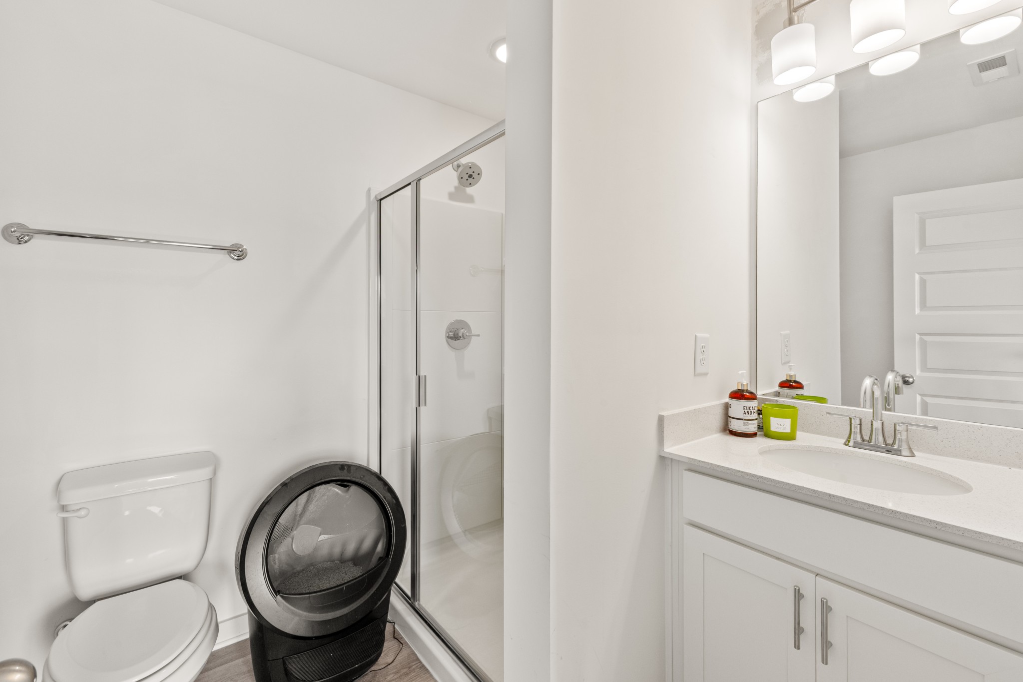 302 Williams Ave Unit: 102