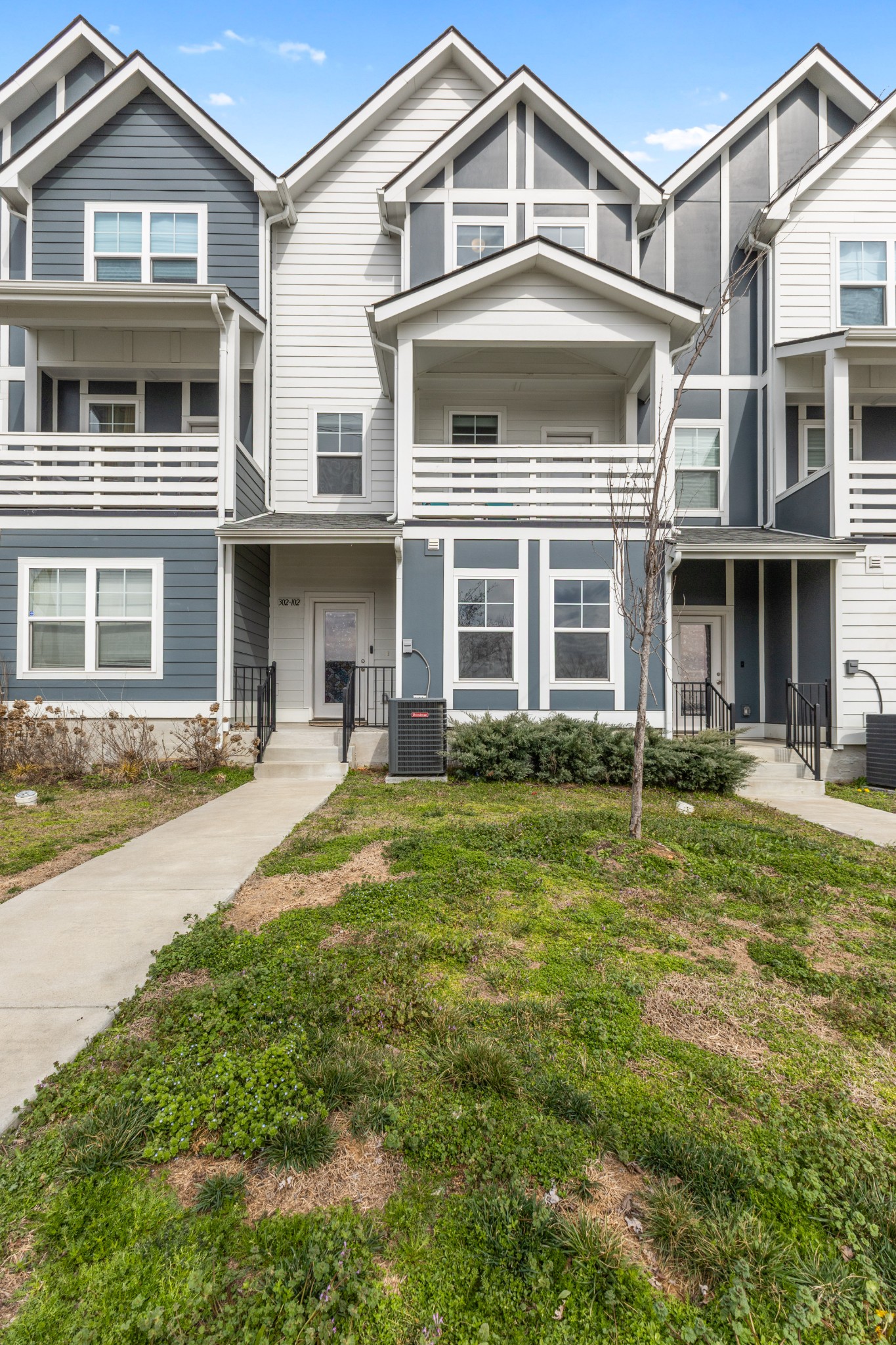 302 Williams Ave Unit: 102