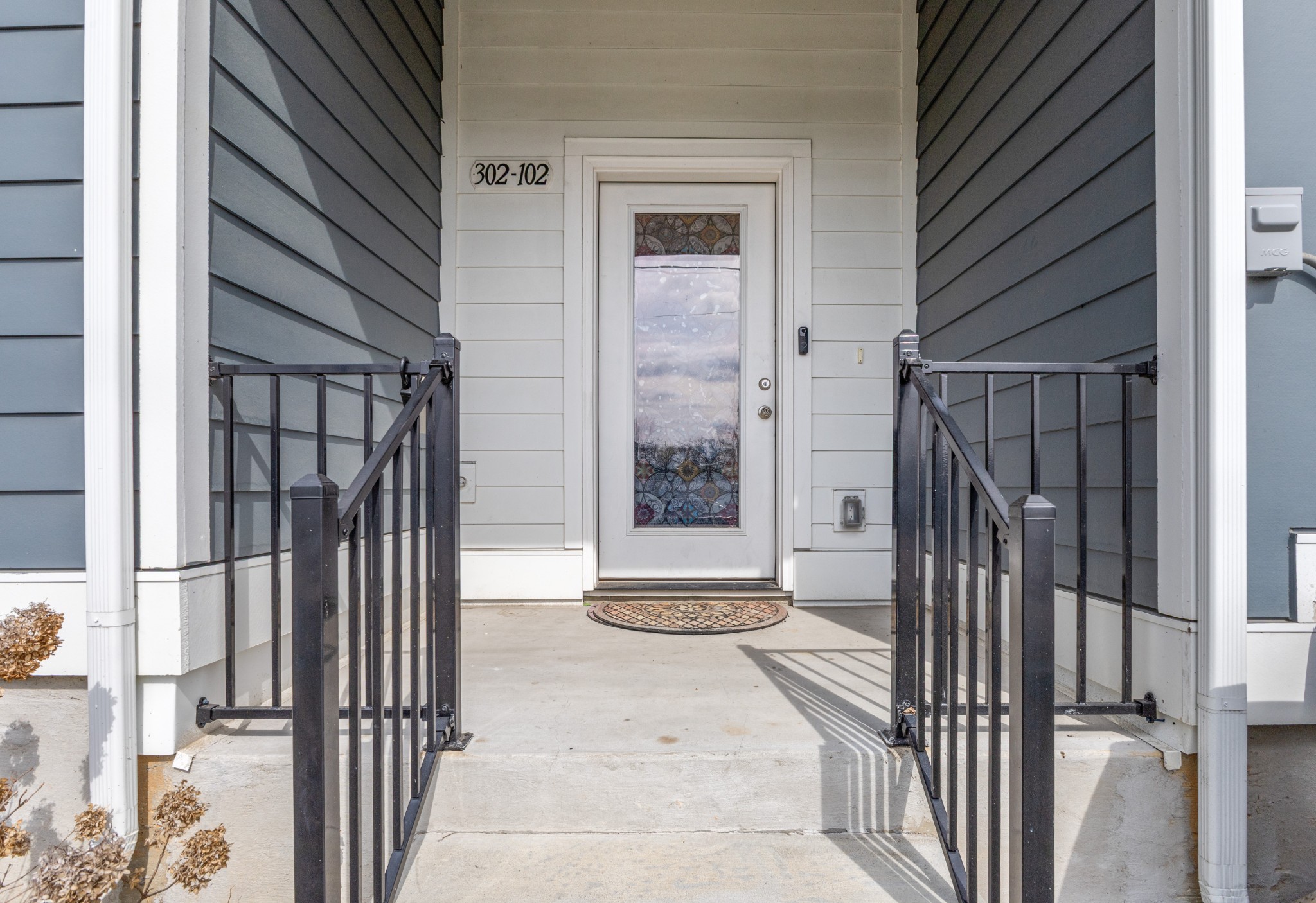 302 Williams Ave Unit: 102