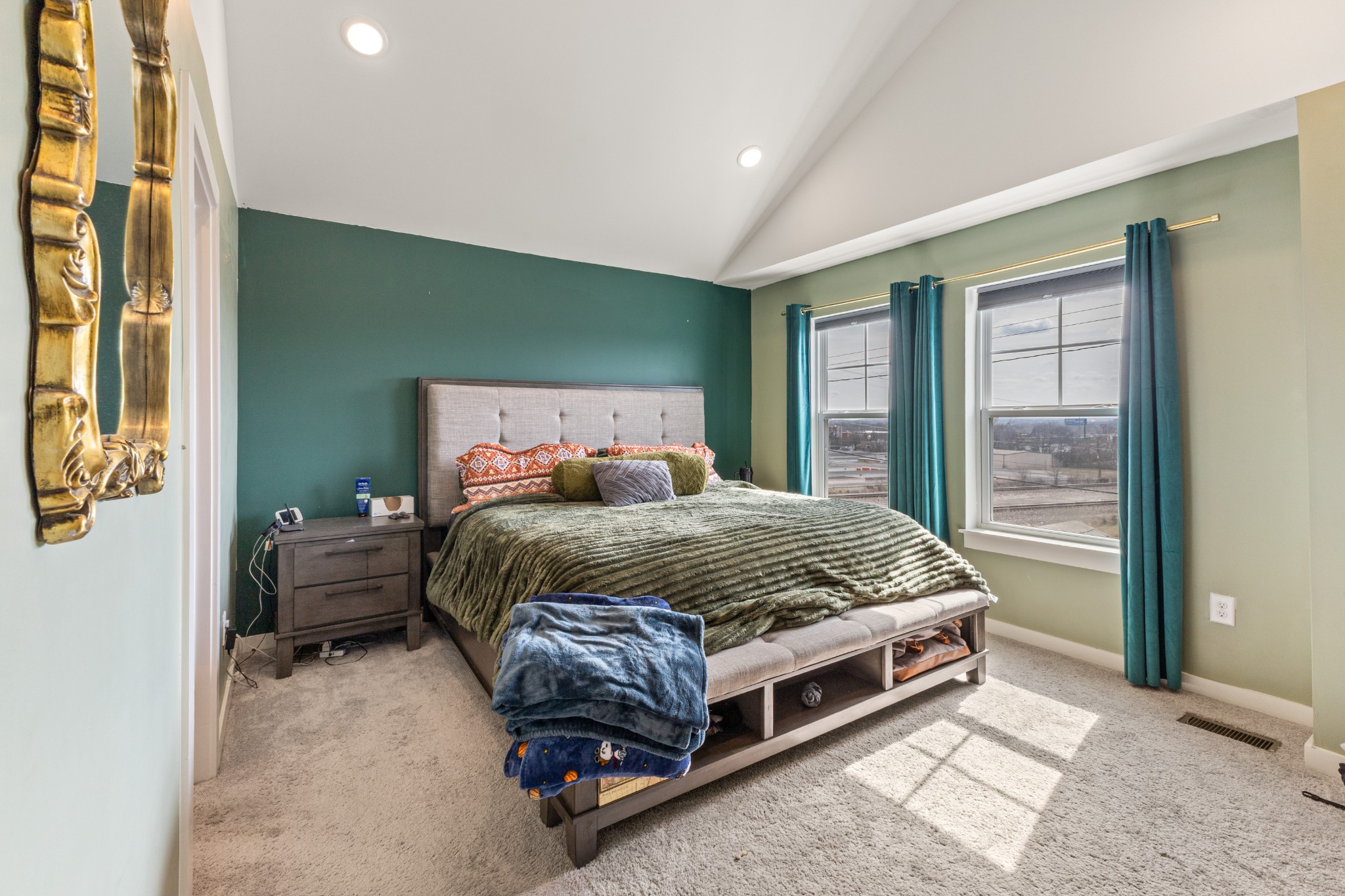 302 Williams Ave Unit: 102