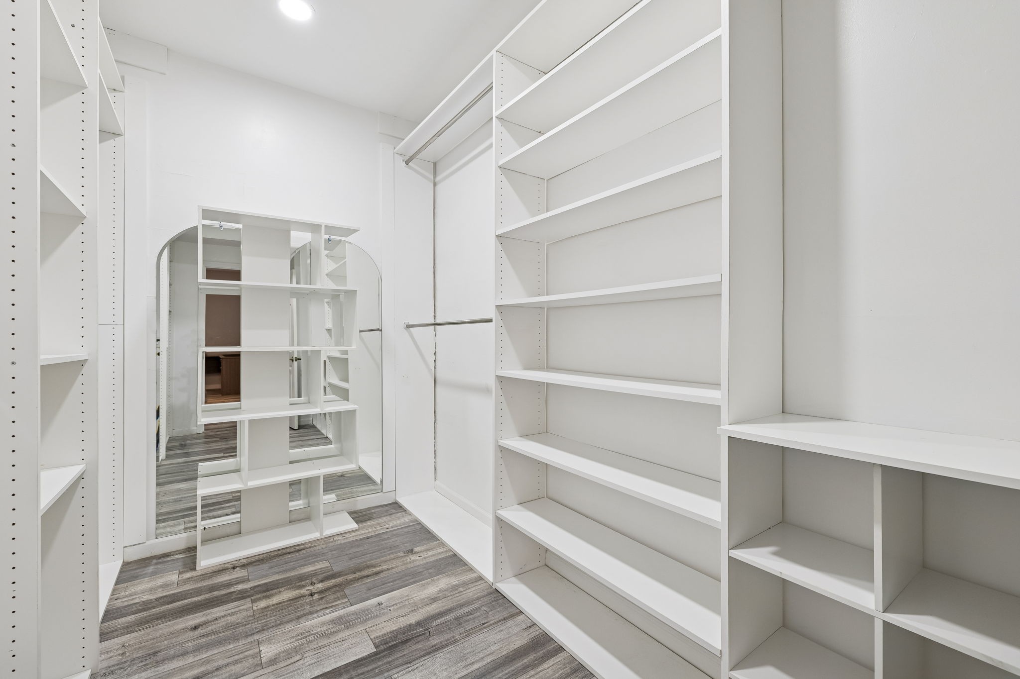 4500 Post Rd Unit: 44