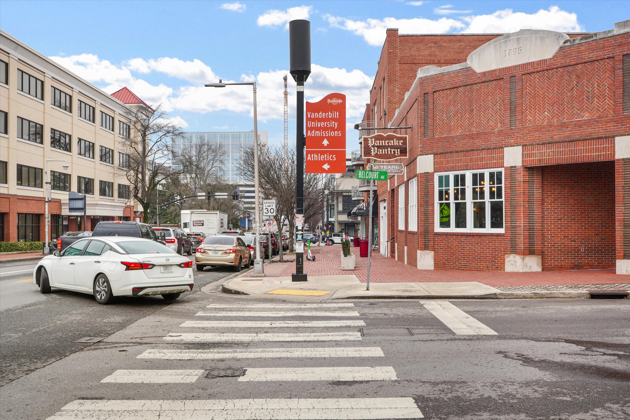 2129 Acklen Ave Unit: 6