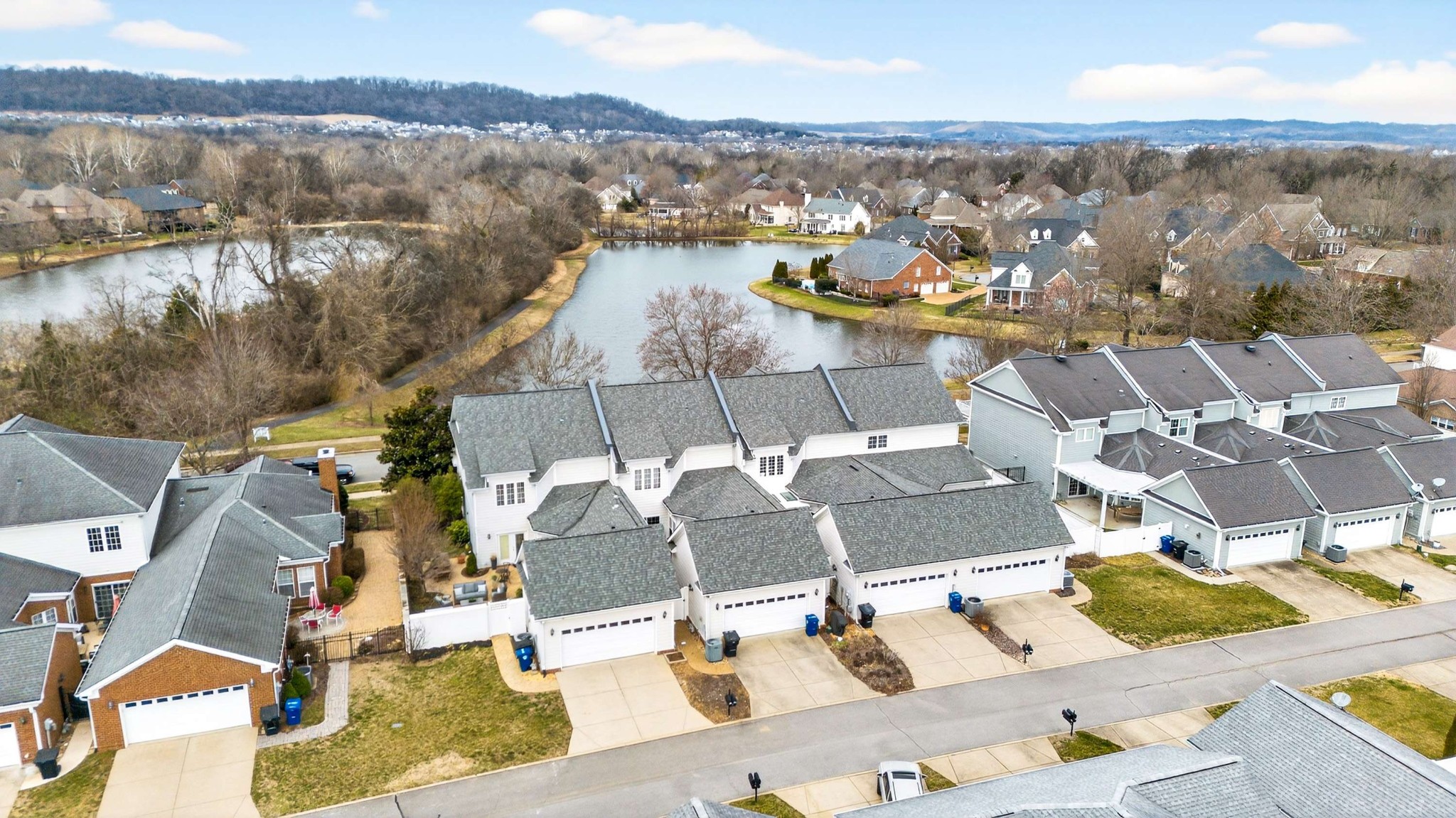 630 Springlake Dr