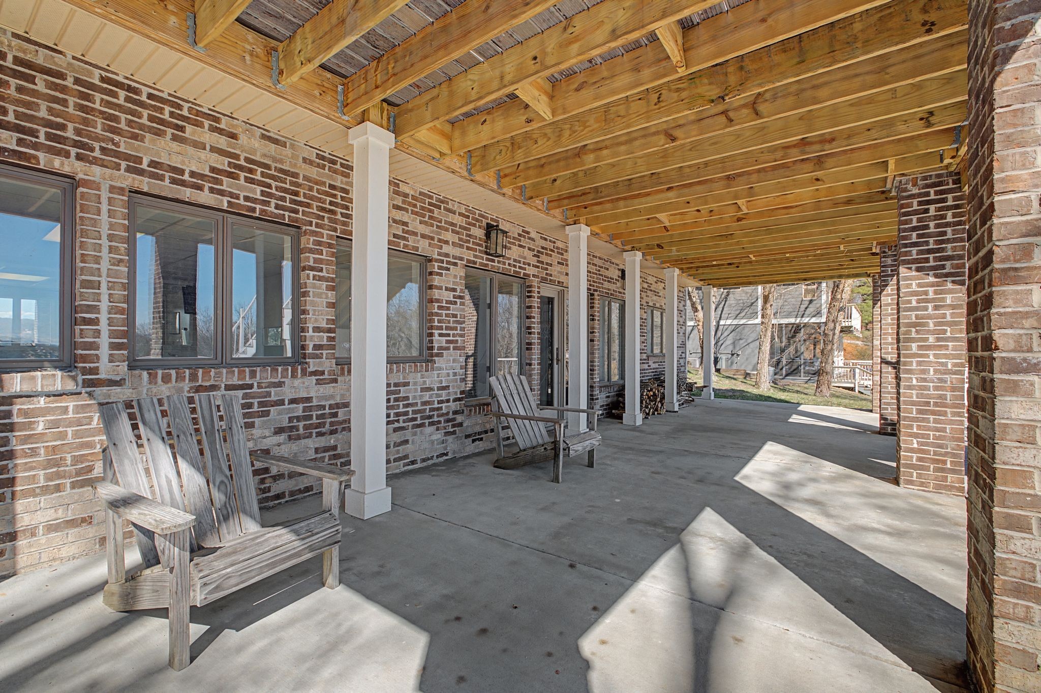 1601 Damron Rd