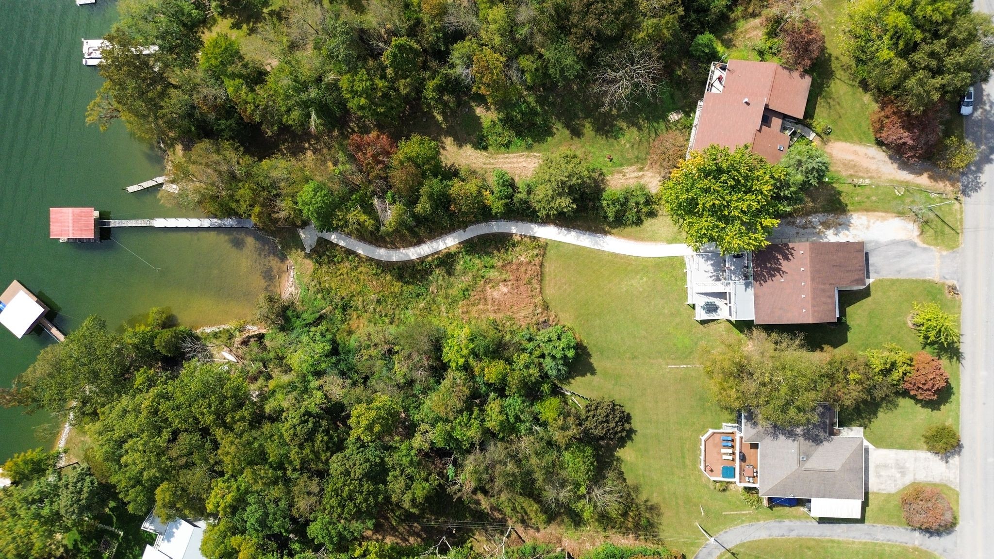 1601 Damron Rd