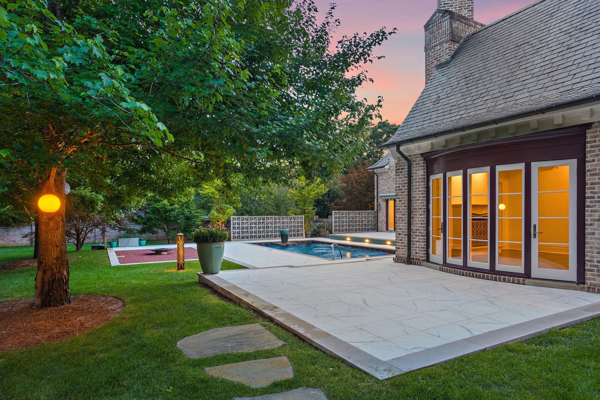 1206 Belle Meade Blvd