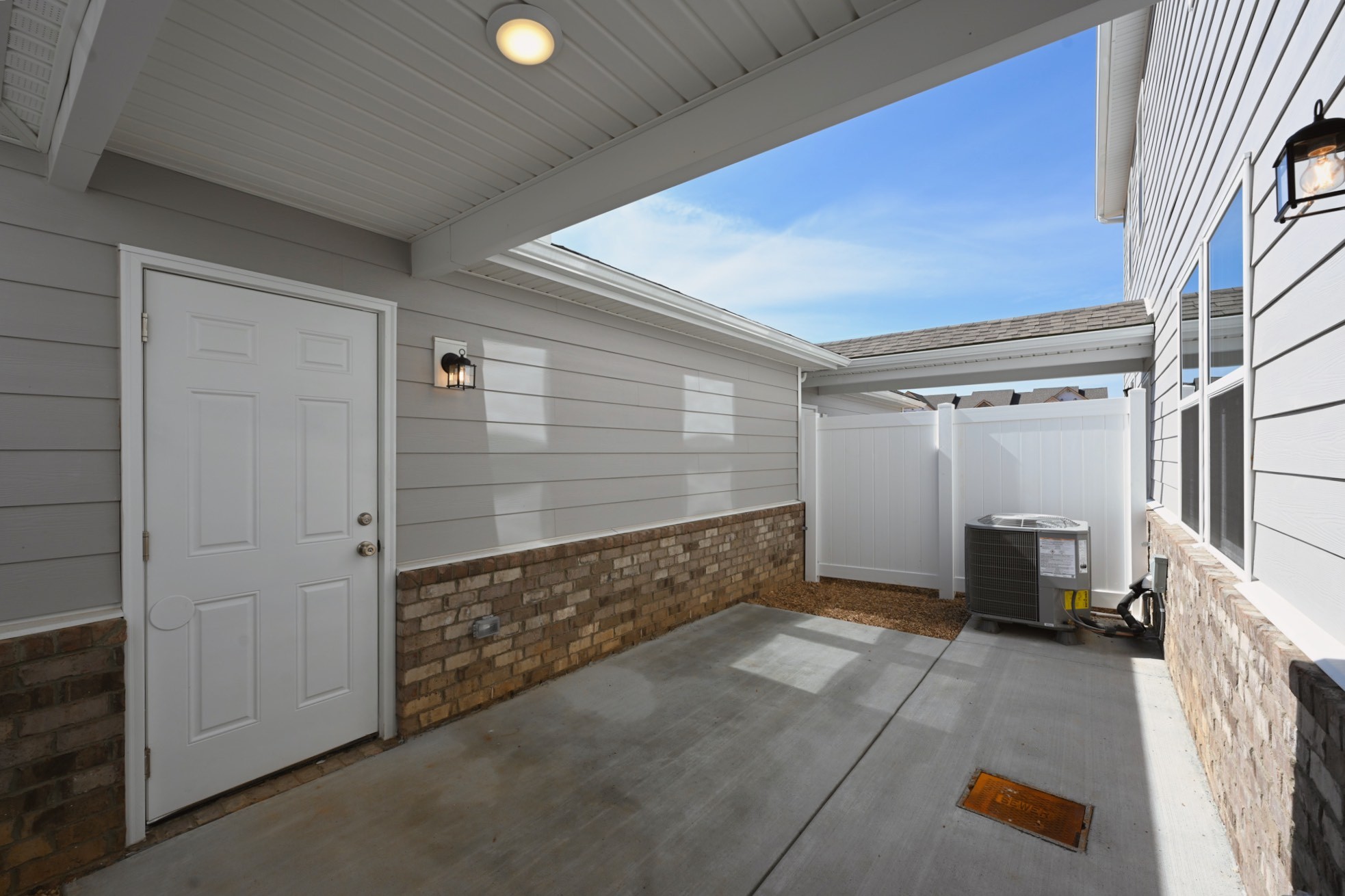 2900 Suzanne Landon Dr Unit: L5