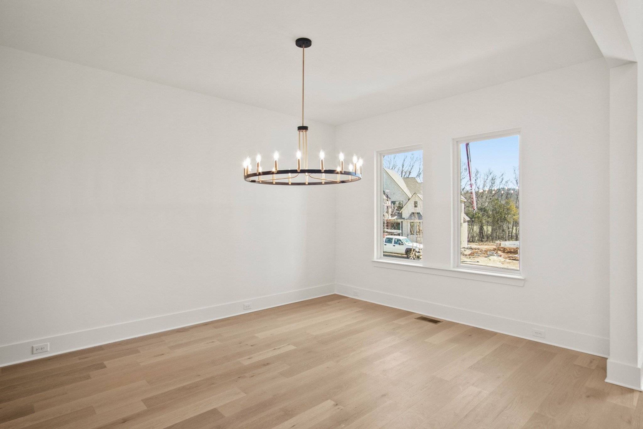 6029 Lookaway Cir