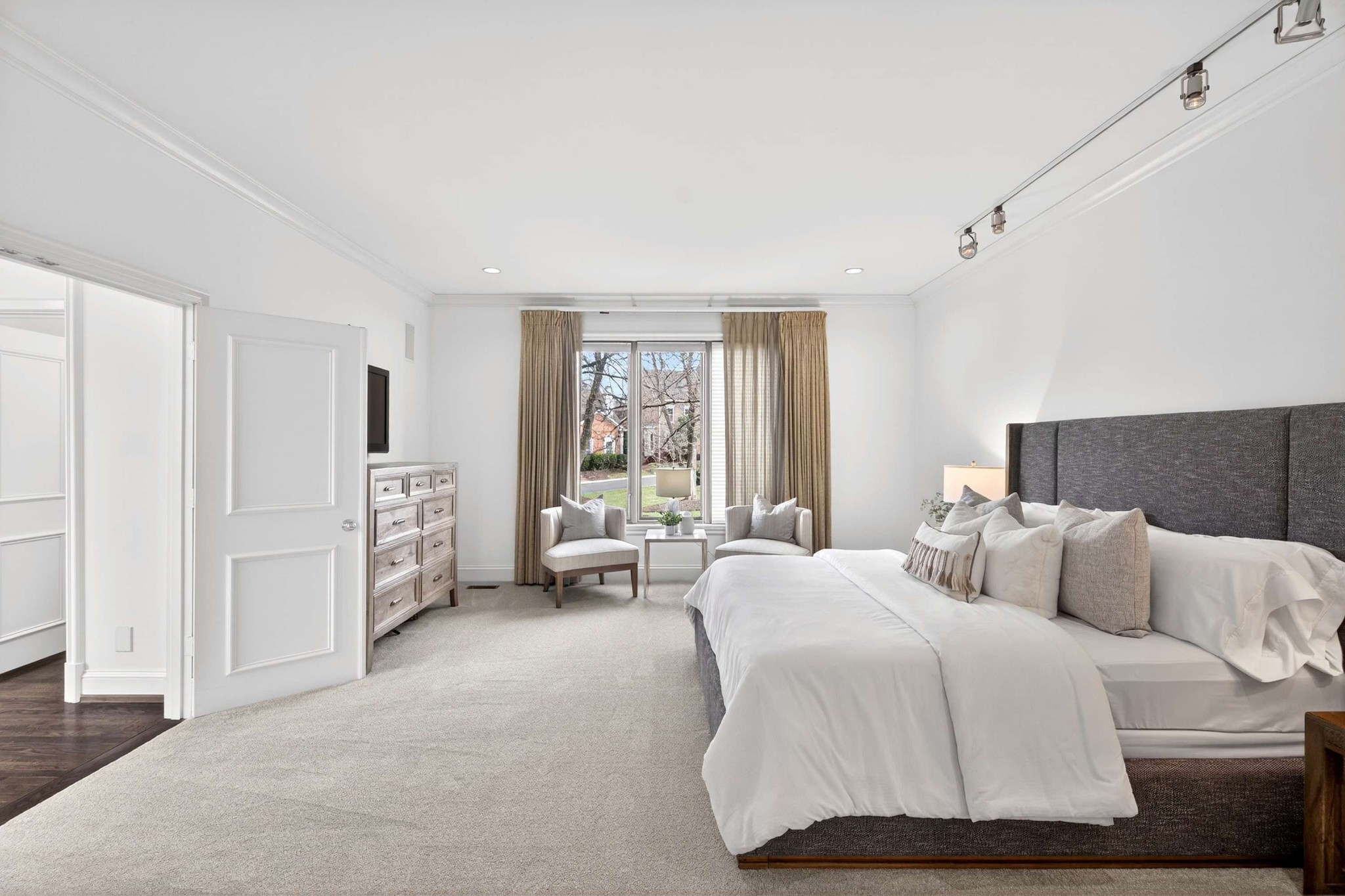 101 Abbottsford