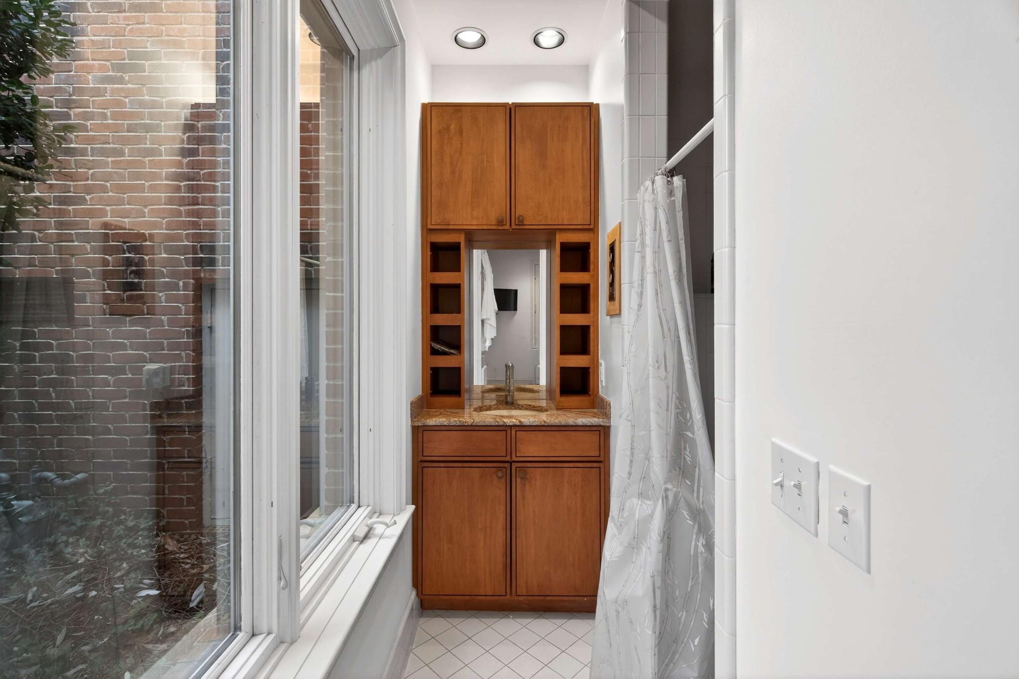 101 Abbottsford