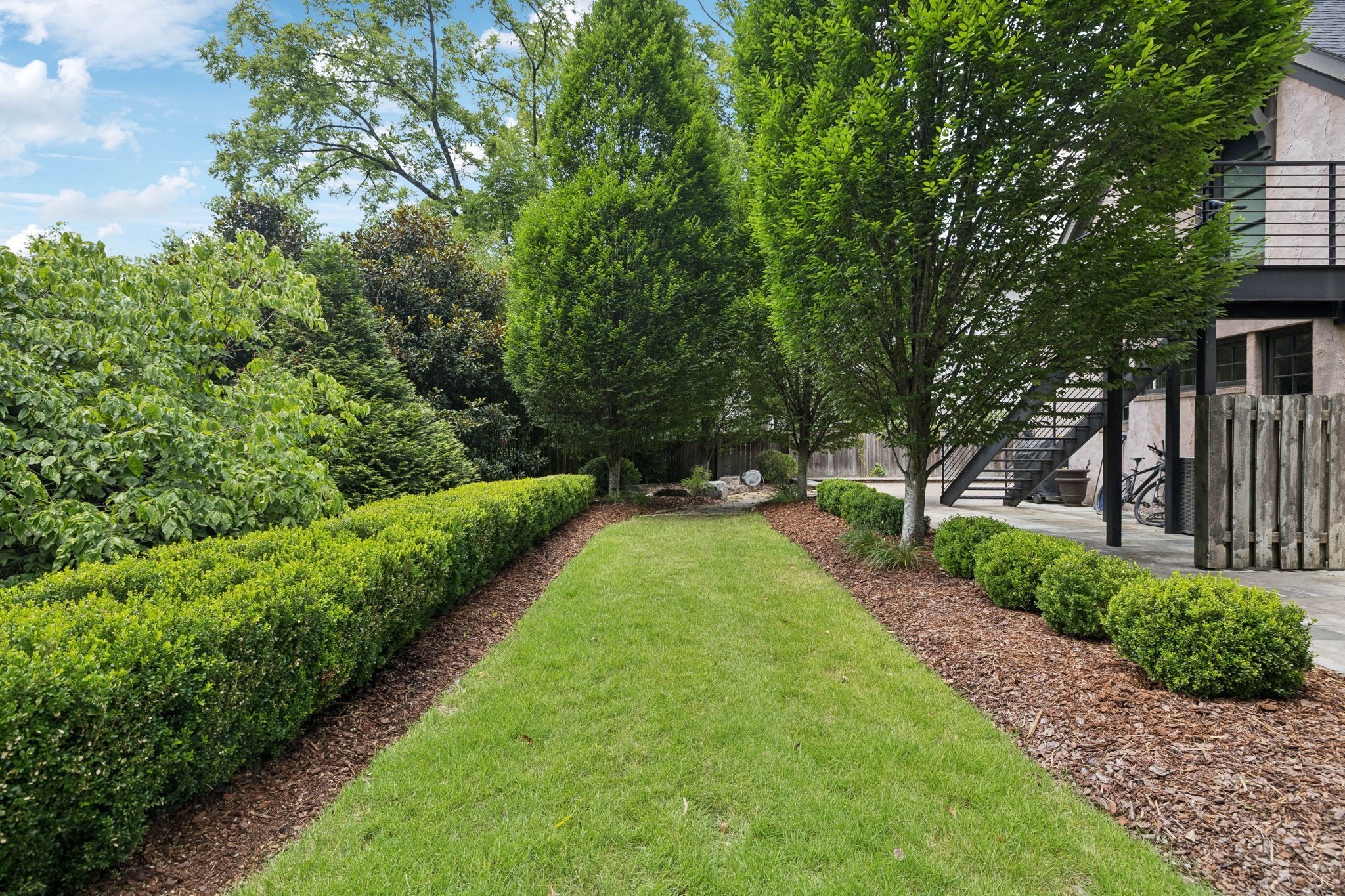 3309 Skyline Dr