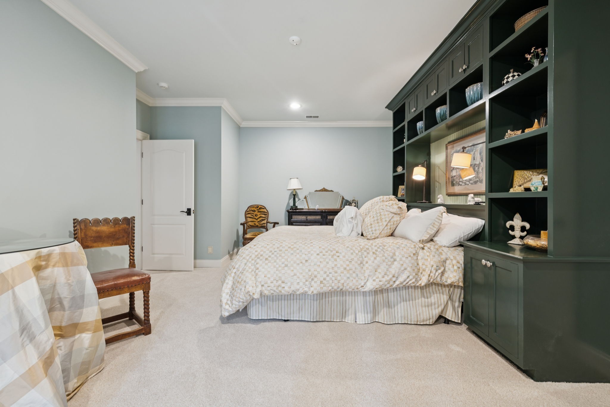 3309 Skyline Dr