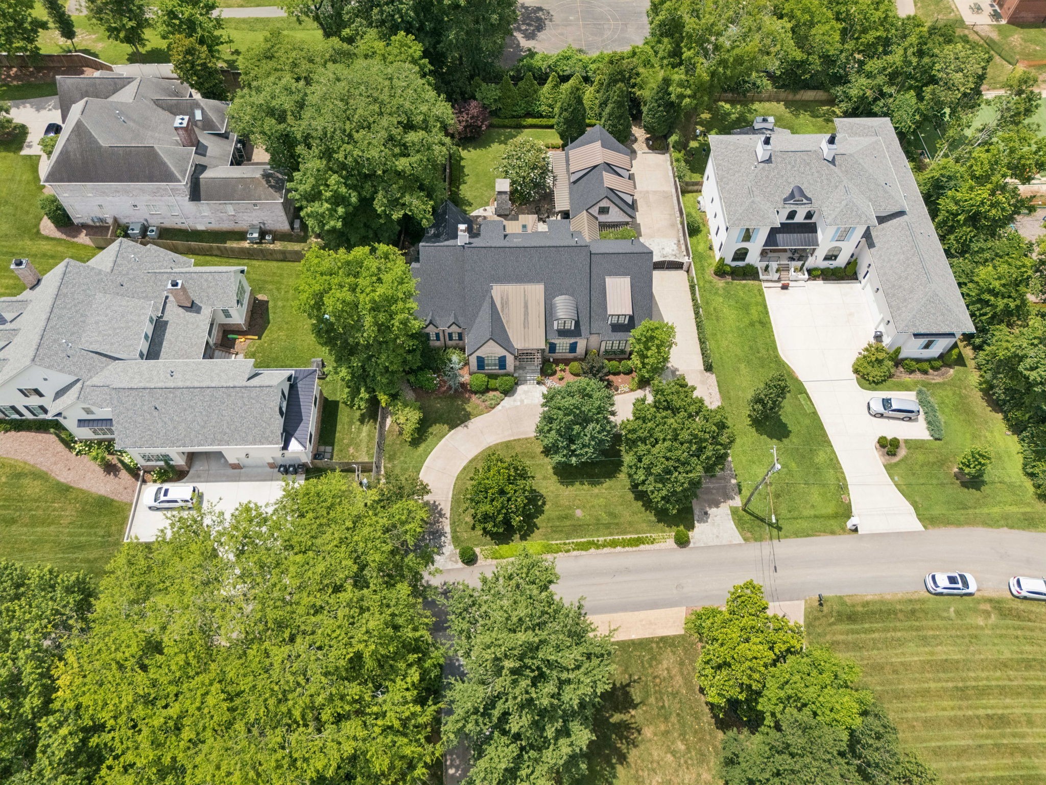 3309 Skyline Dr