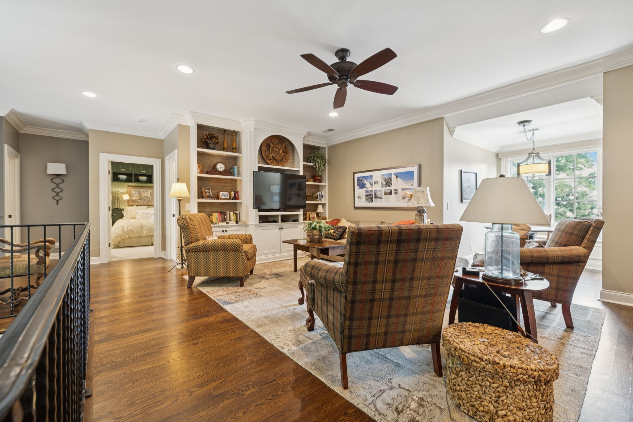 3309 Skyline Dr
