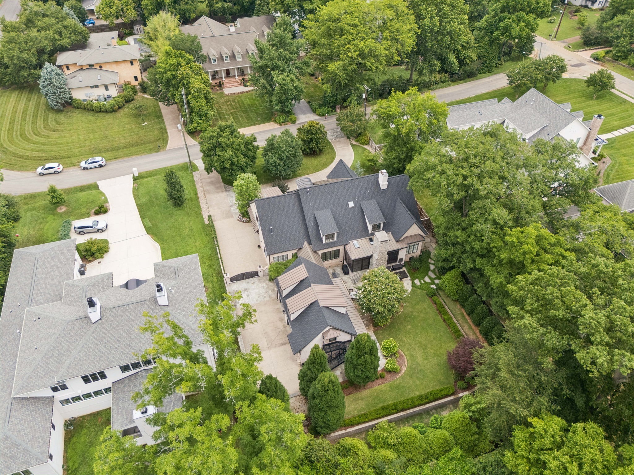 3309 Skyline Dr