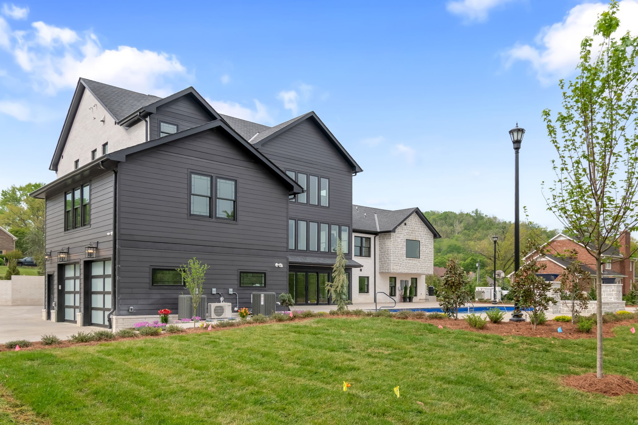 102 Steeplechase Ln