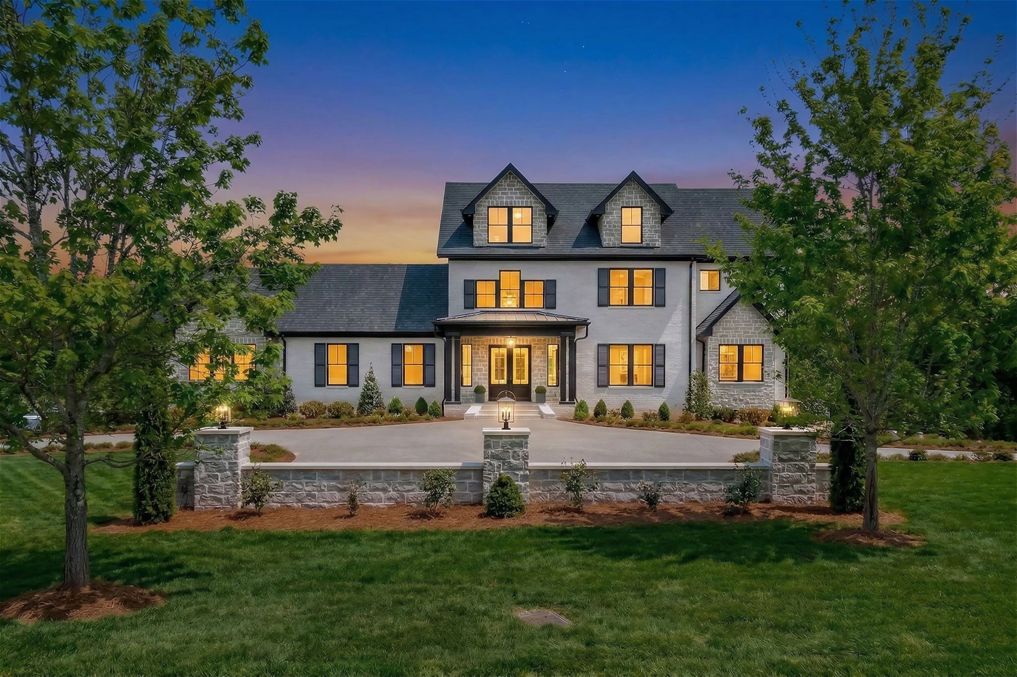 102 Steeplechase Ln