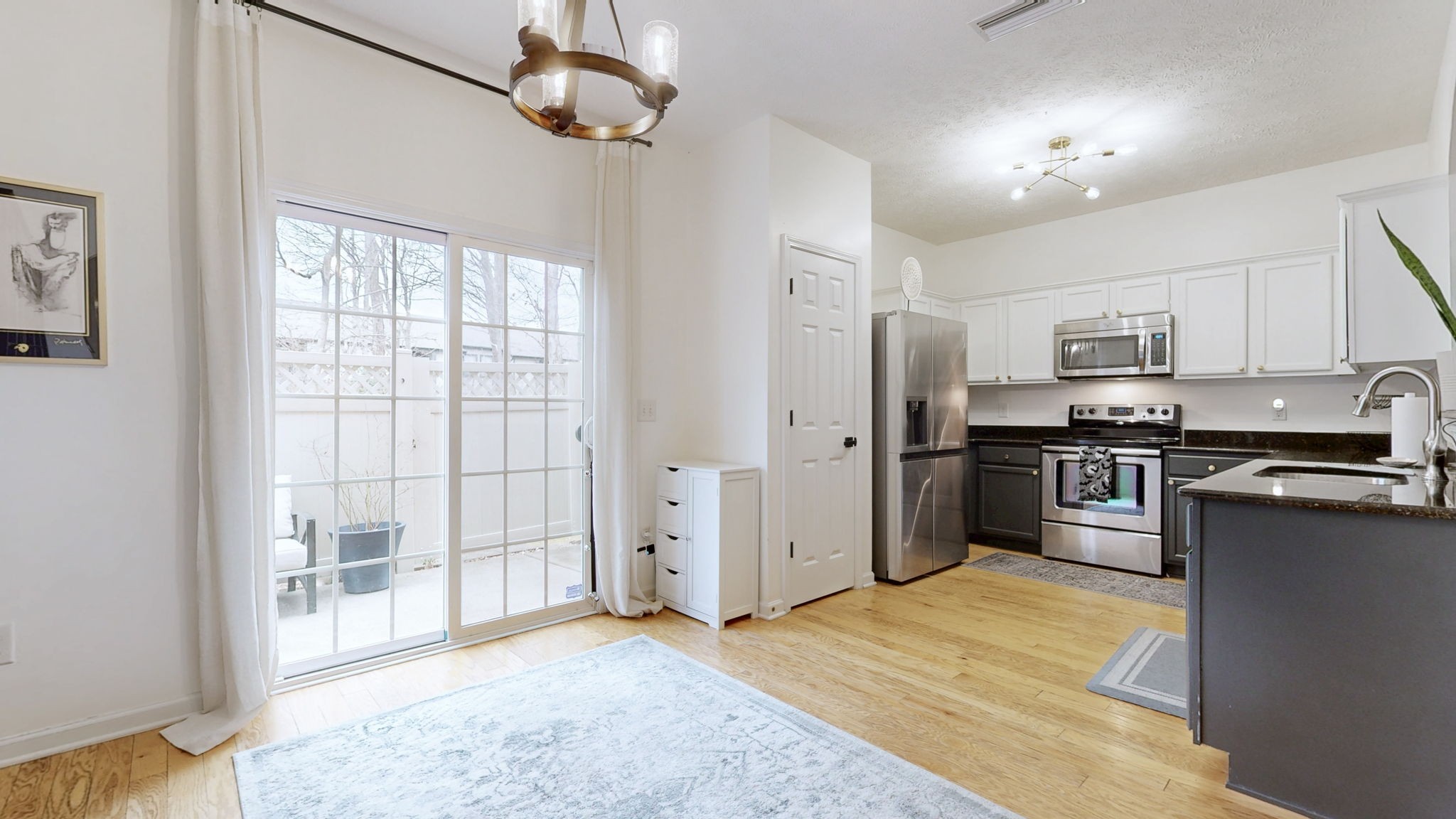 1367 Crown Point Pl