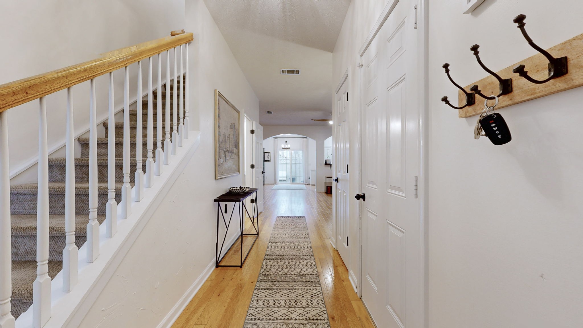 1367 Crown Point Pl