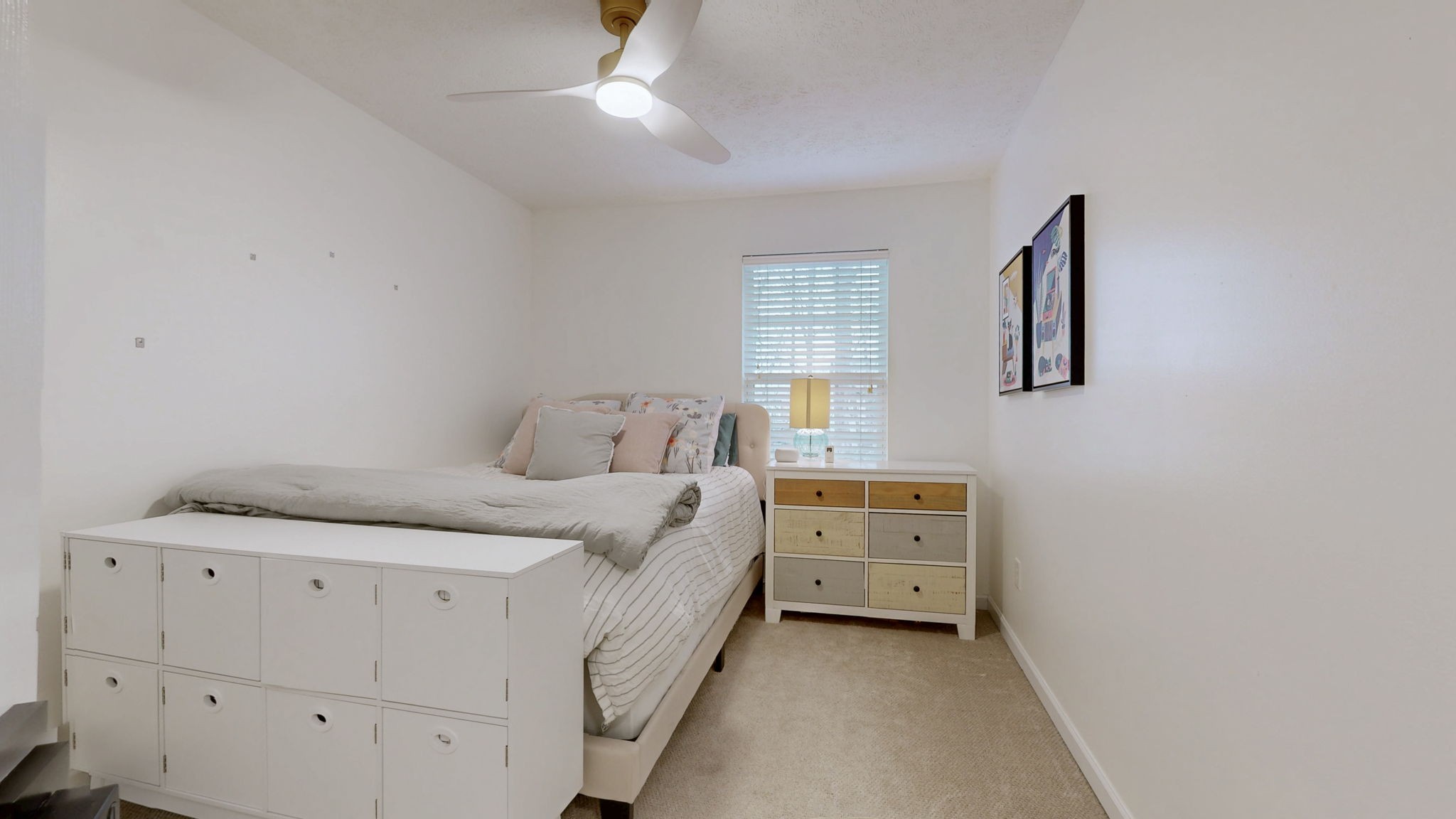 1367 Crown Point Pl