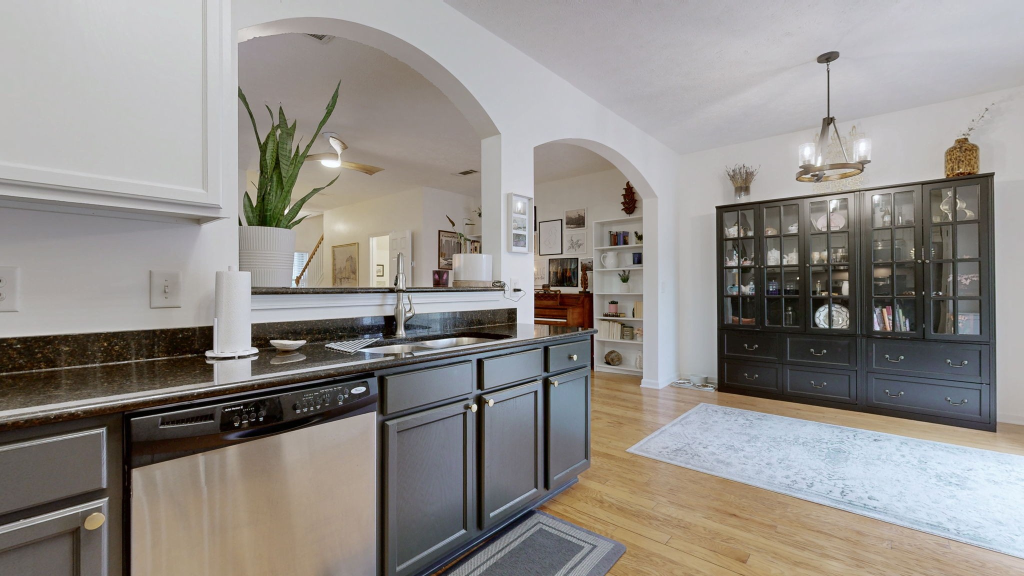 1367 Crown Point Pl