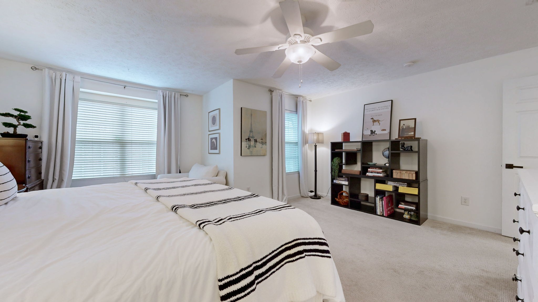 1367 Crown Point Pl