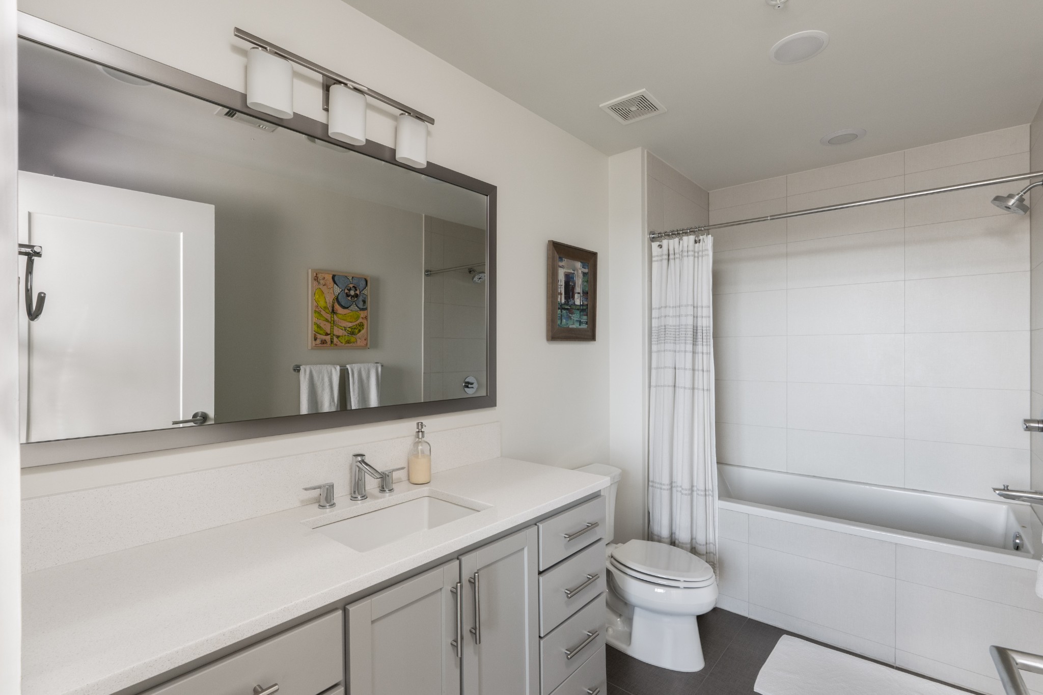1212 Laurel St Unit: 1713 (B6)