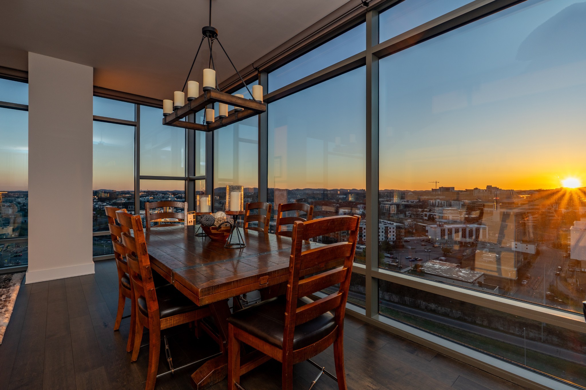 1212 Laurel St Unit: 1713 (B6)