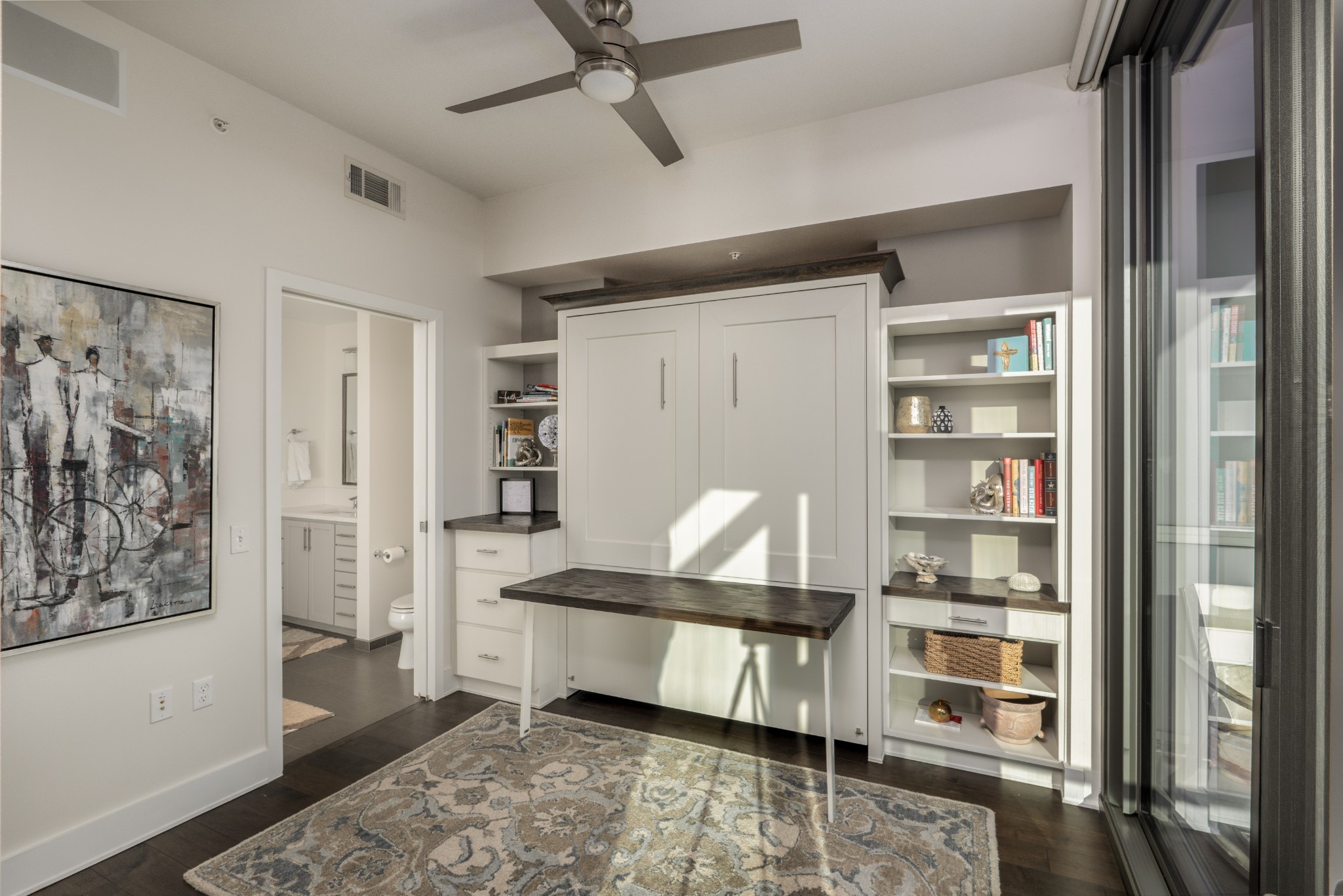 1212 Laurel St Unit: 1713 (B6)