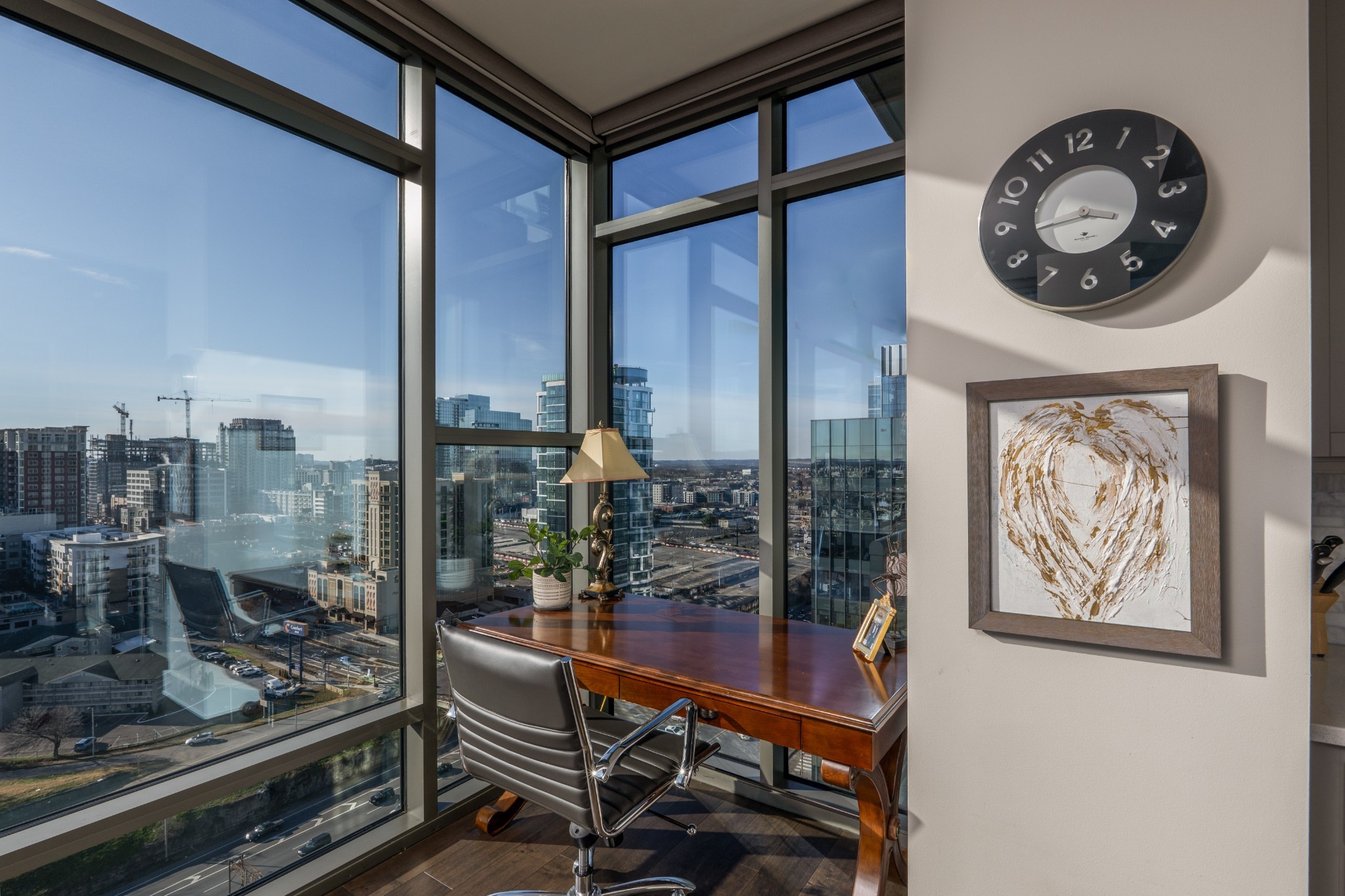 1212 Laurel St Unit: 1713 (B6)