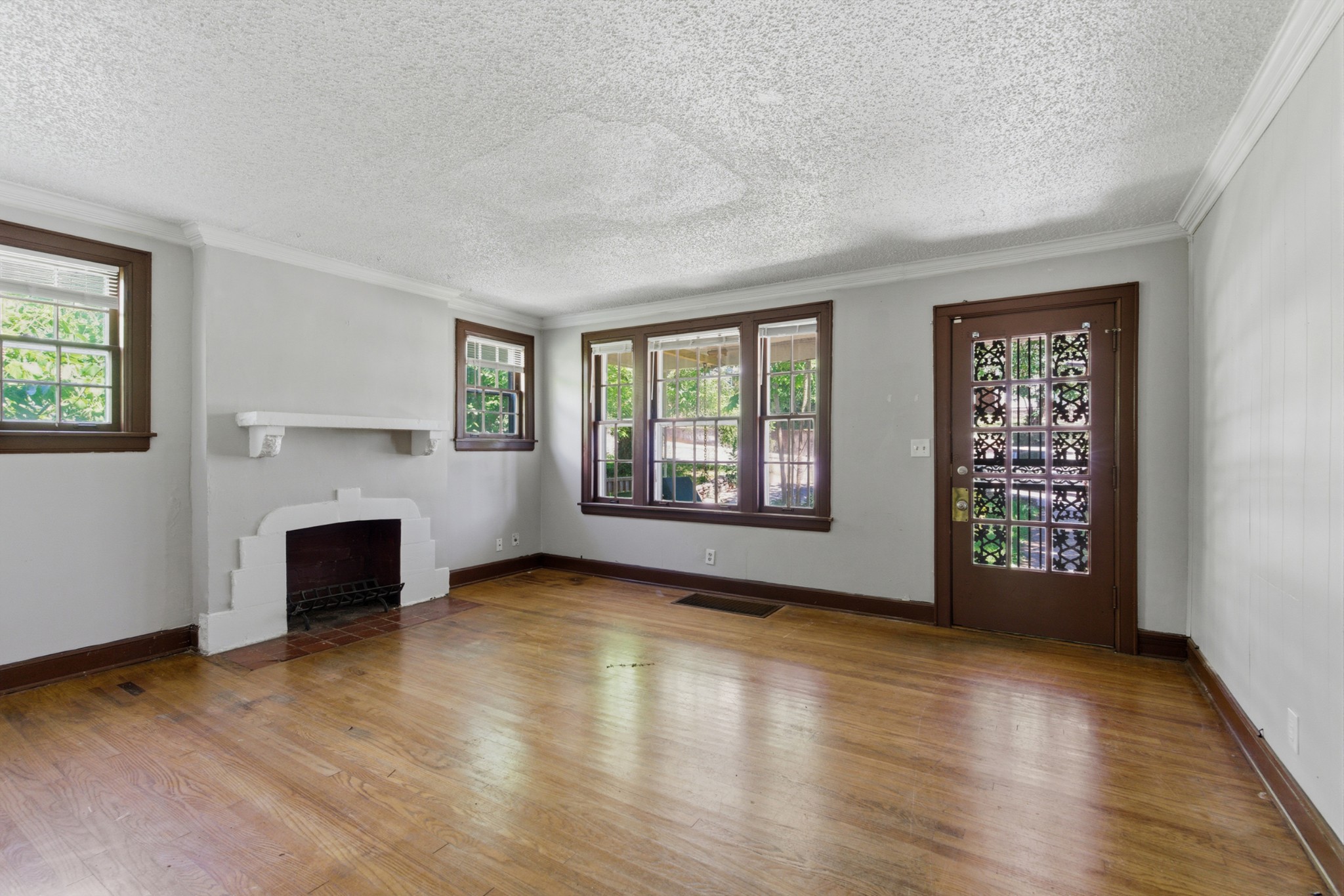 1801 Neal Terrace