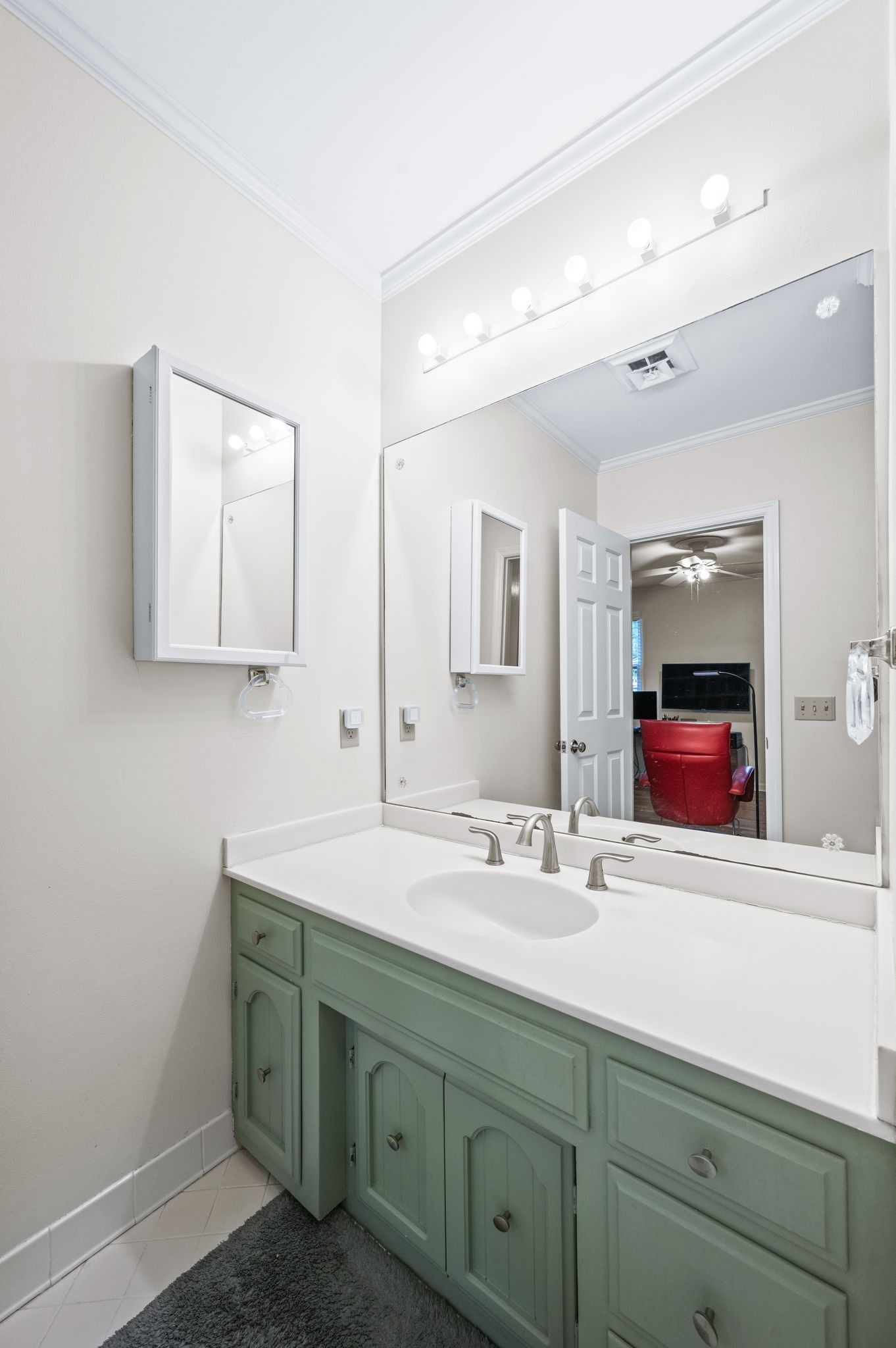 4400 Belmont Park Ter Unit: 141