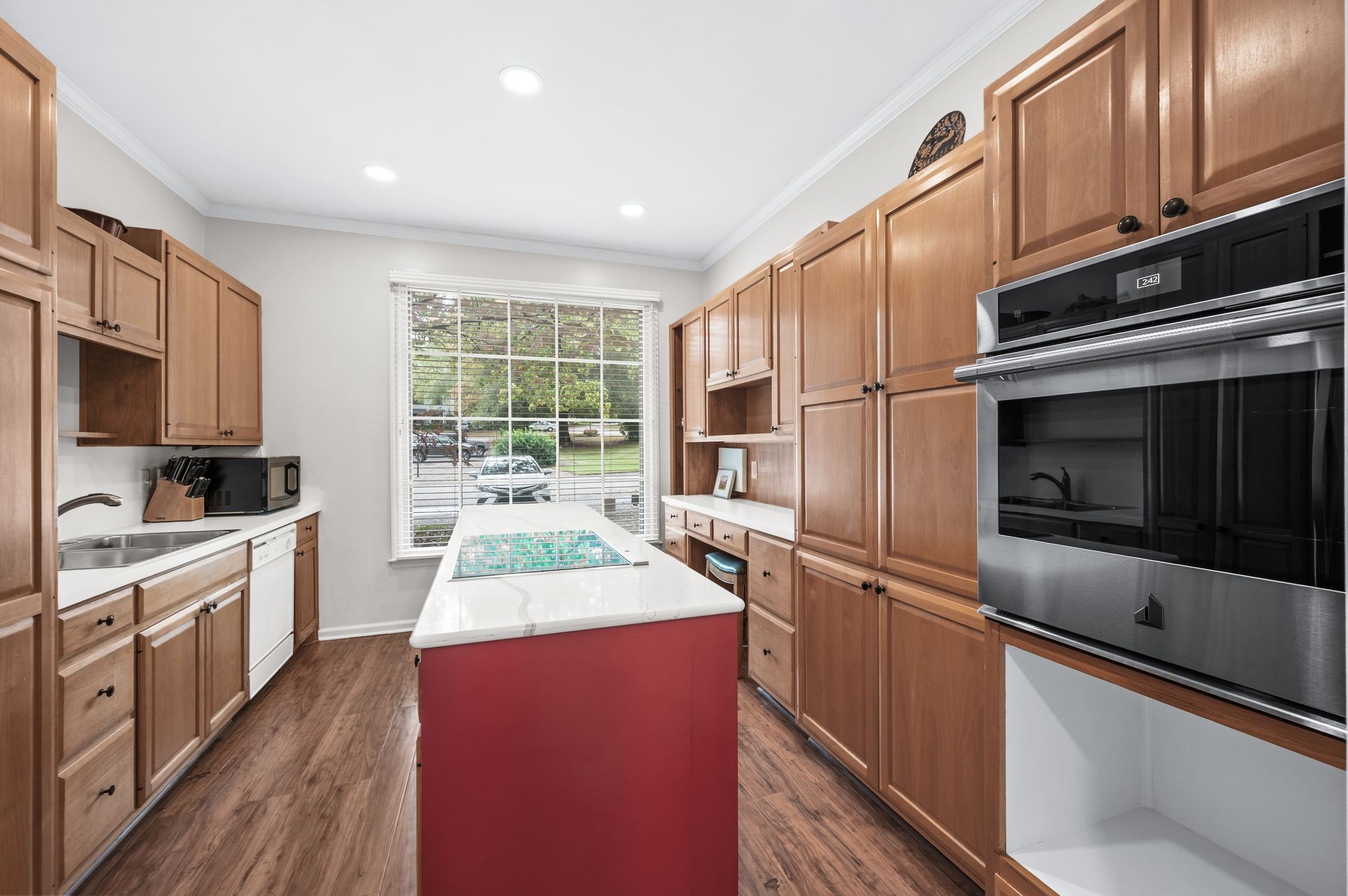 4400 Belmont Park Ter Unit: 141