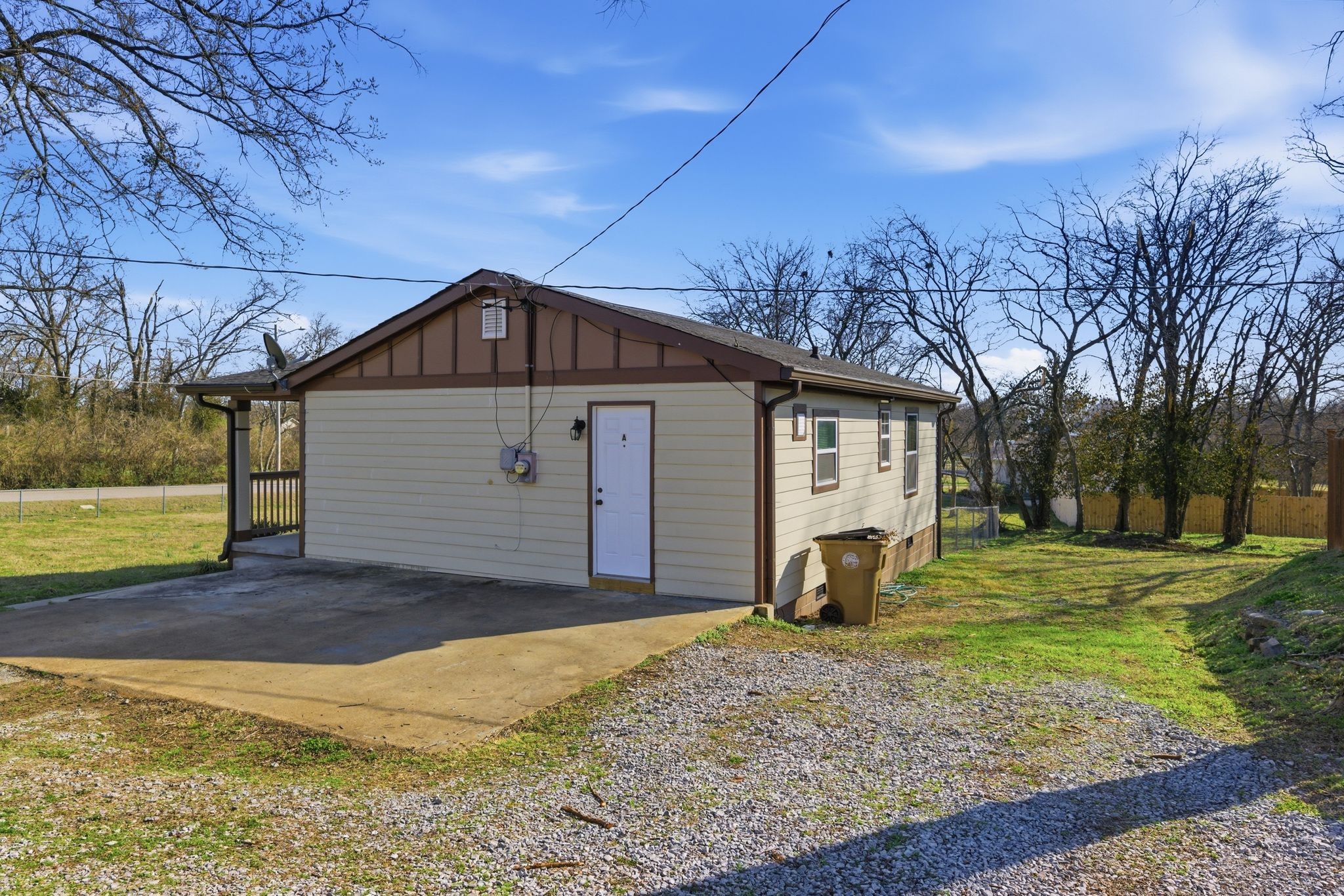 312 Farris Ave