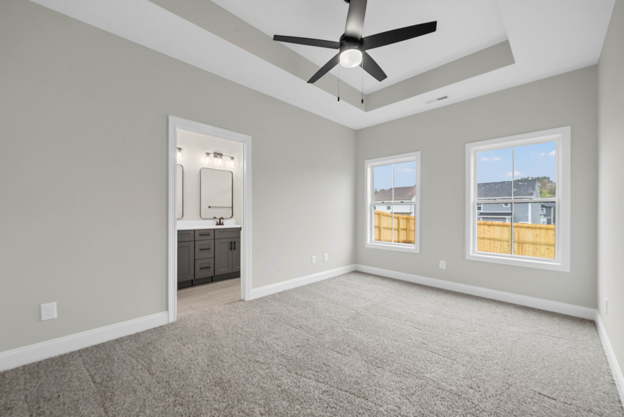1072 Fox Dr