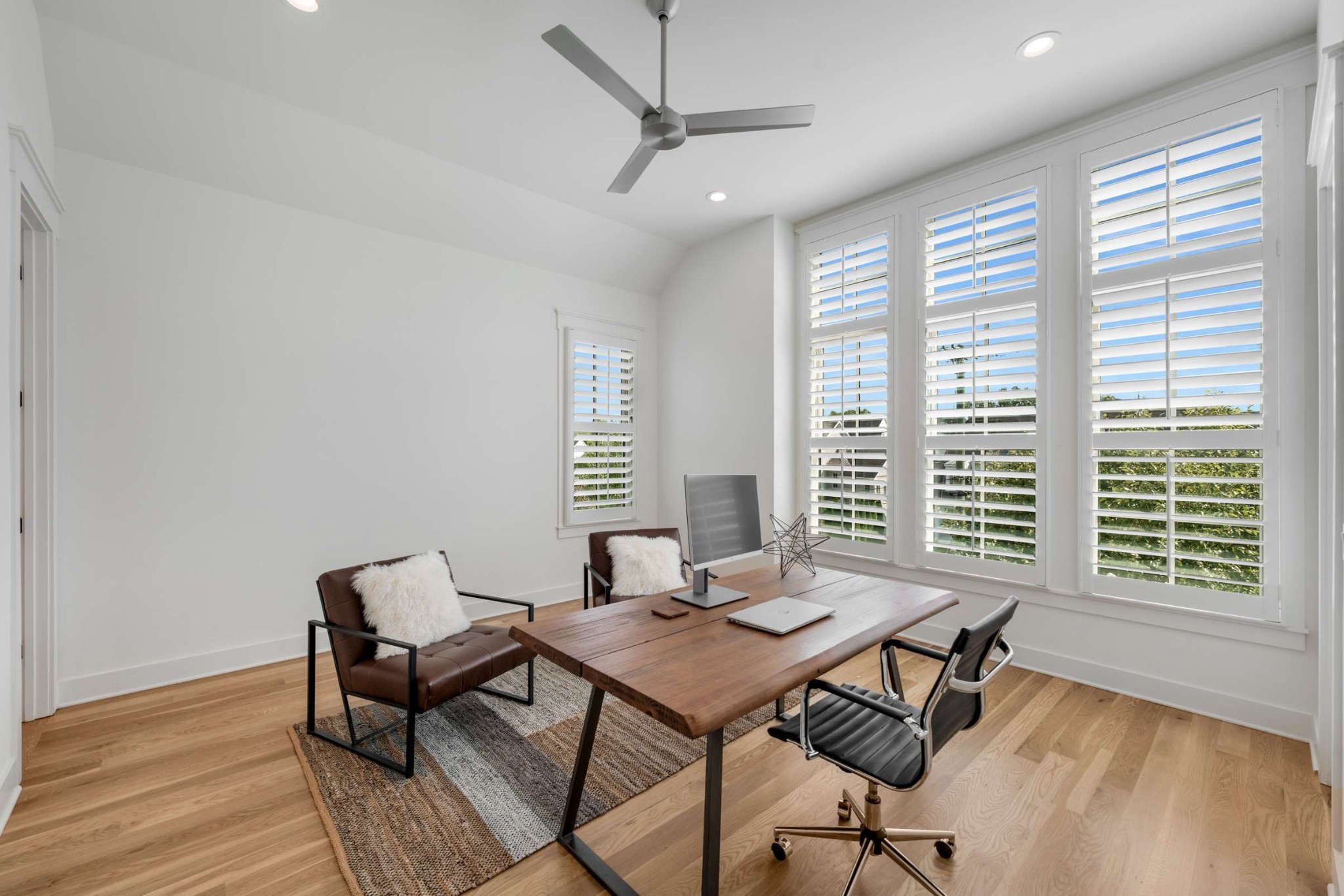 1732 Glen Echo Rd