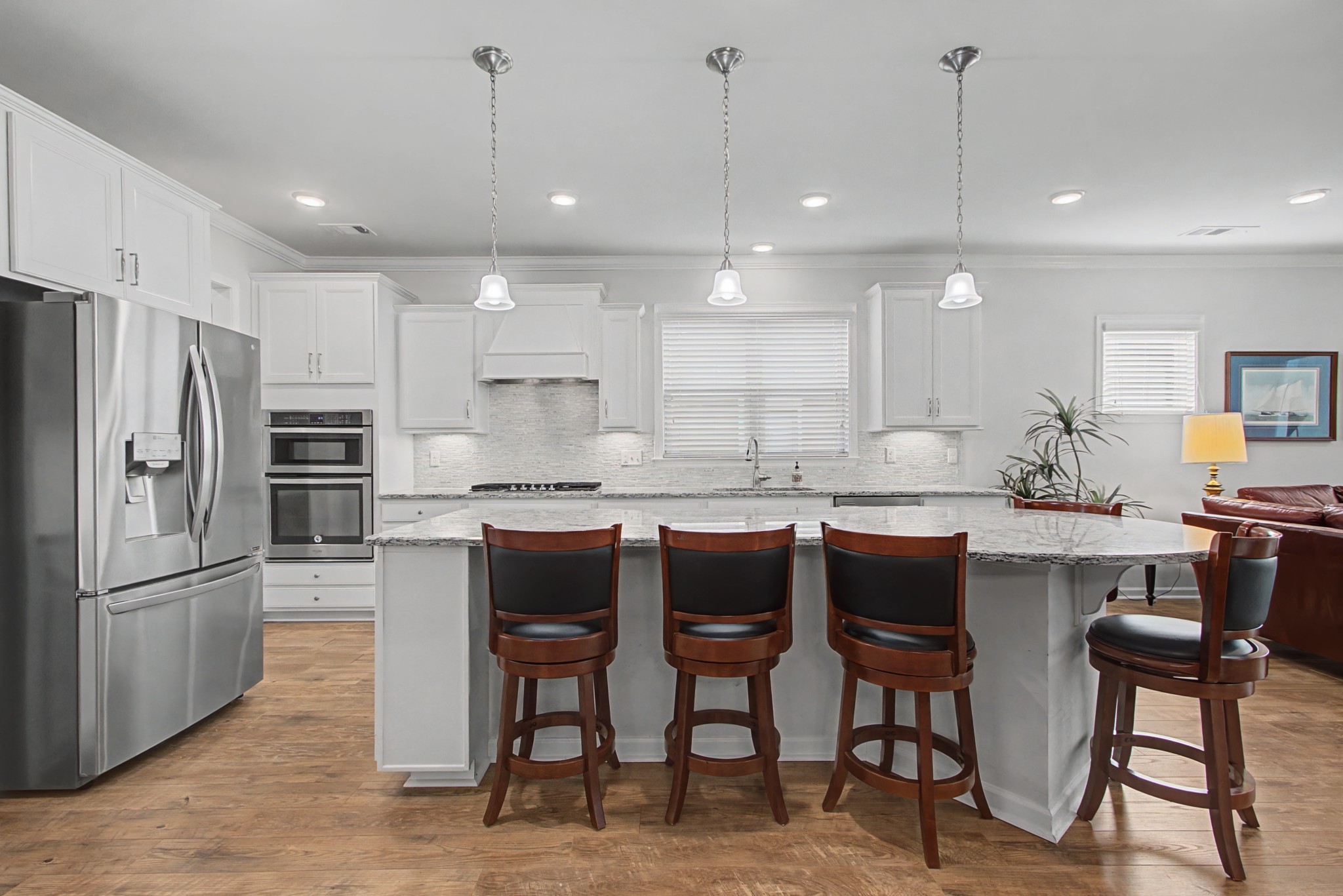 817 Clay Pl