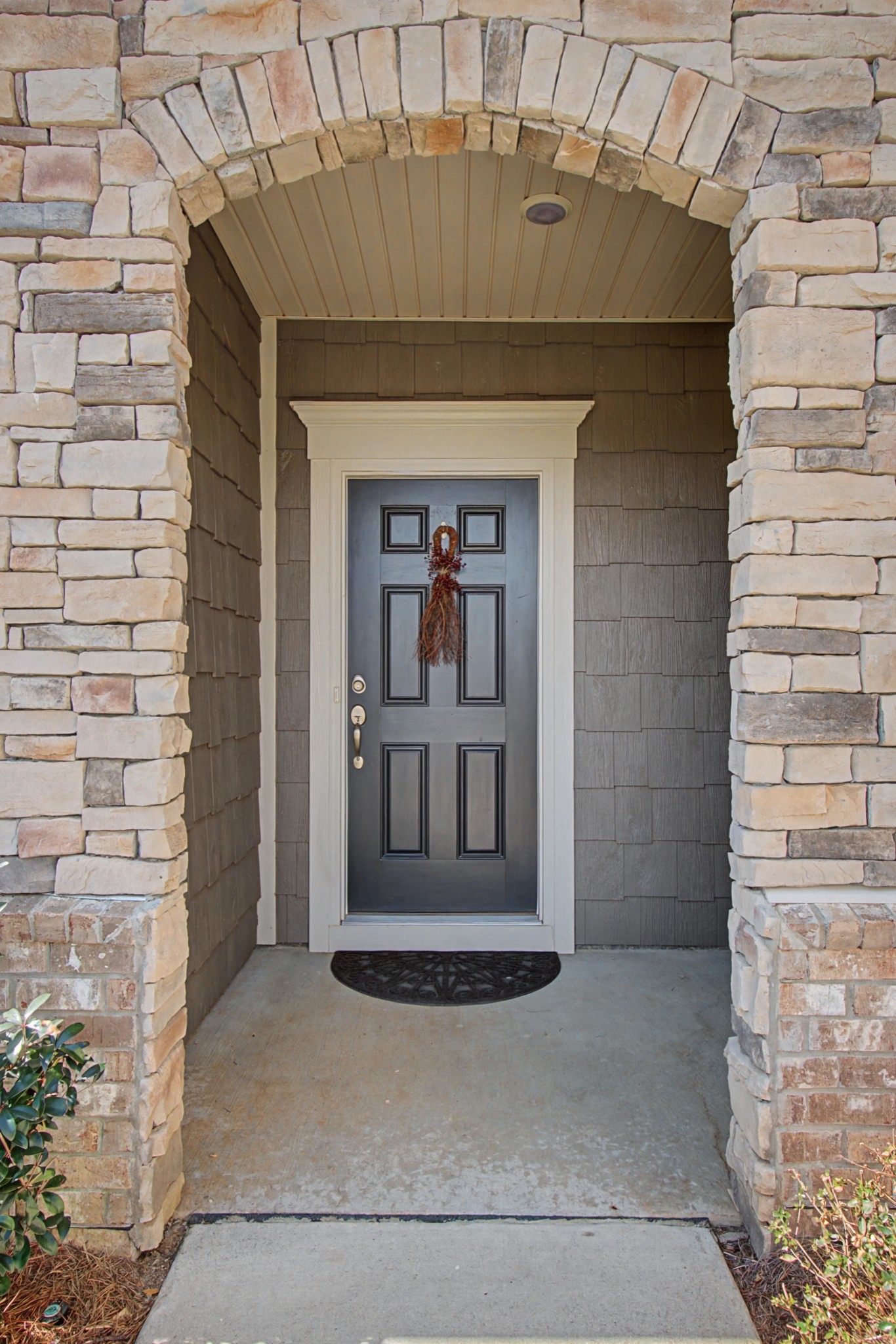 817 Clay Pl