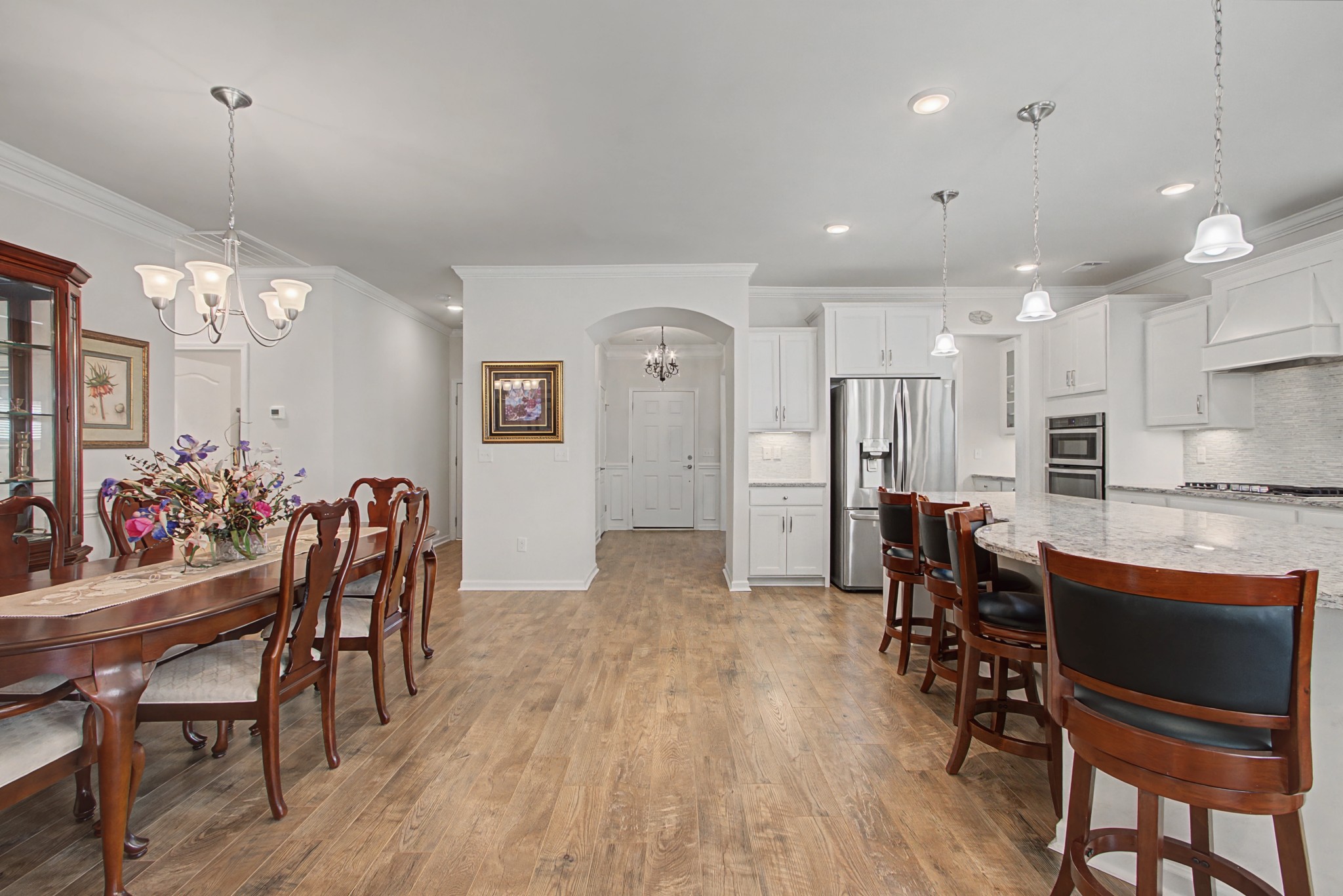 817 Clay Pl