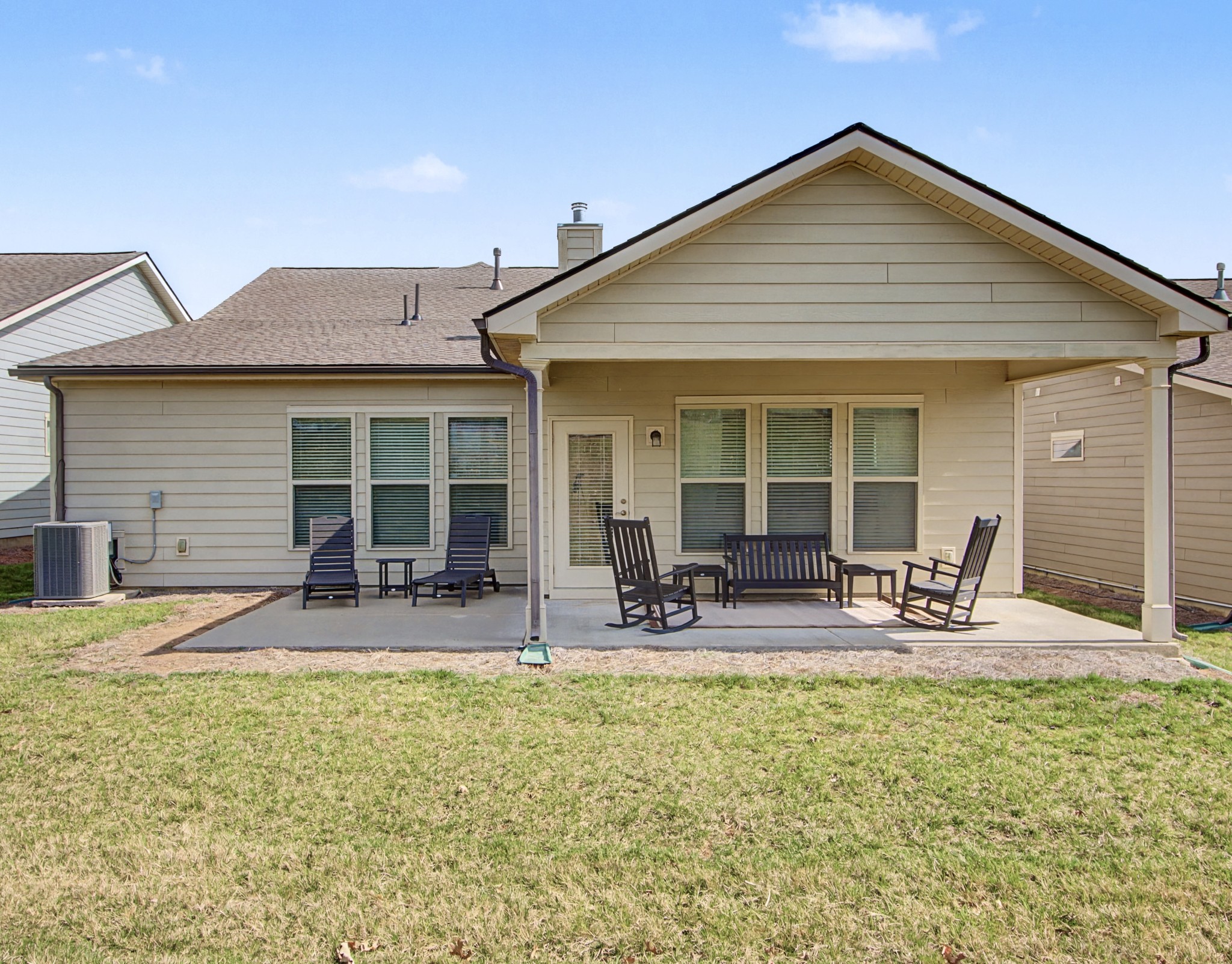 817 Clay Pl