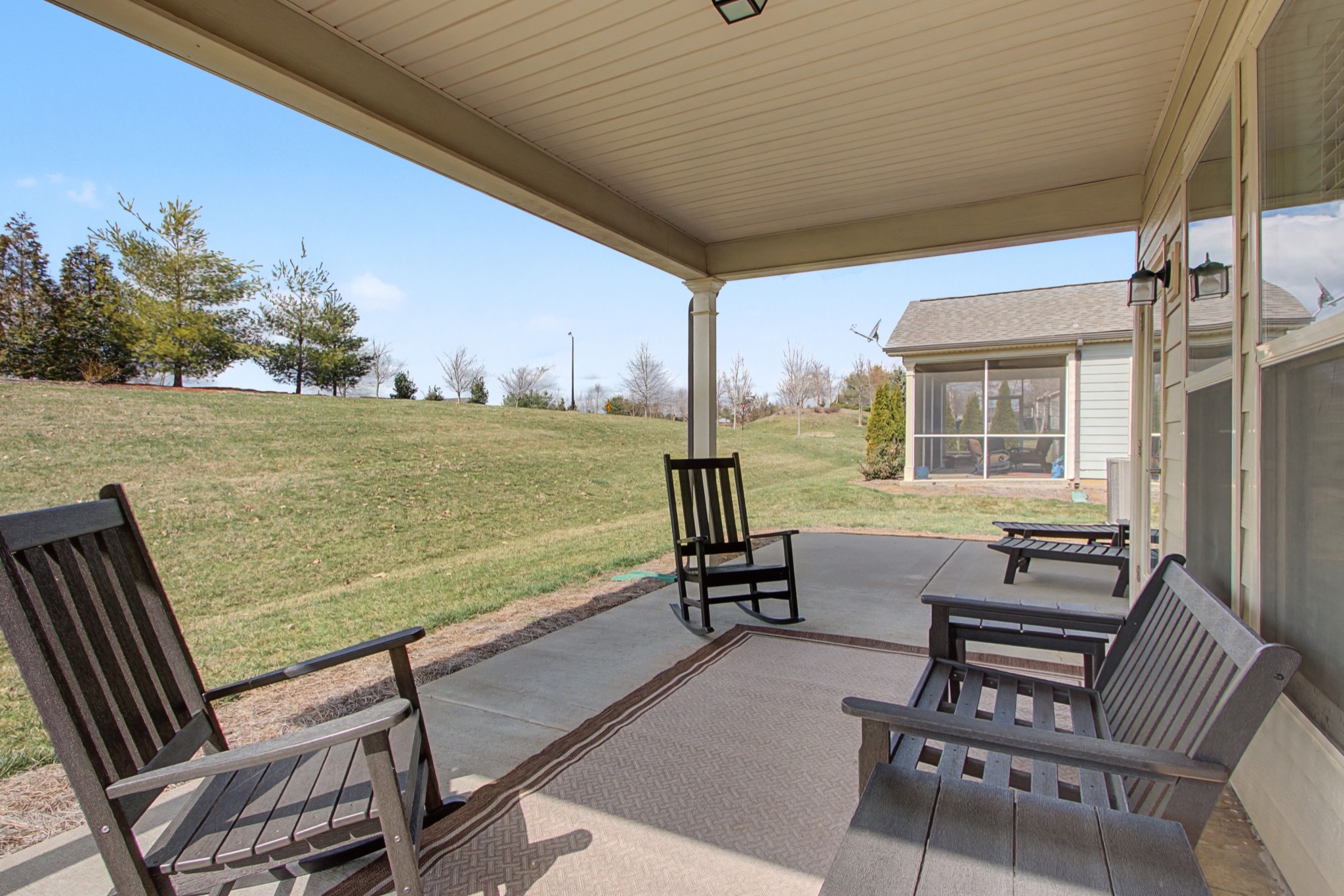 817 Clay Pl