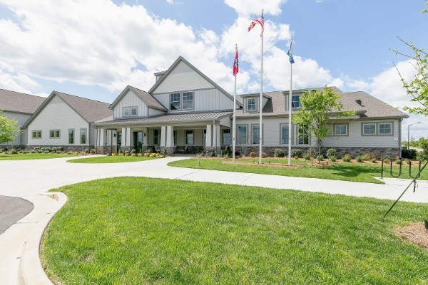 817 Clay Pl